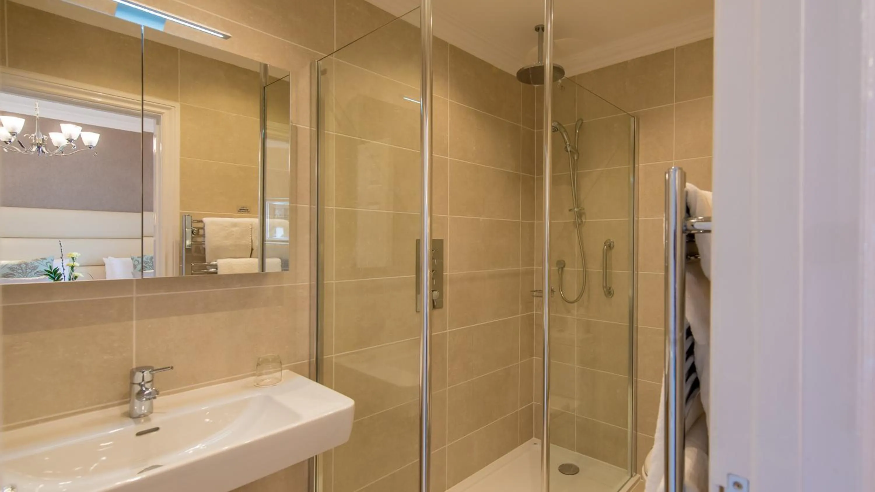 Shower in The Belmont Hotel - Adults Only