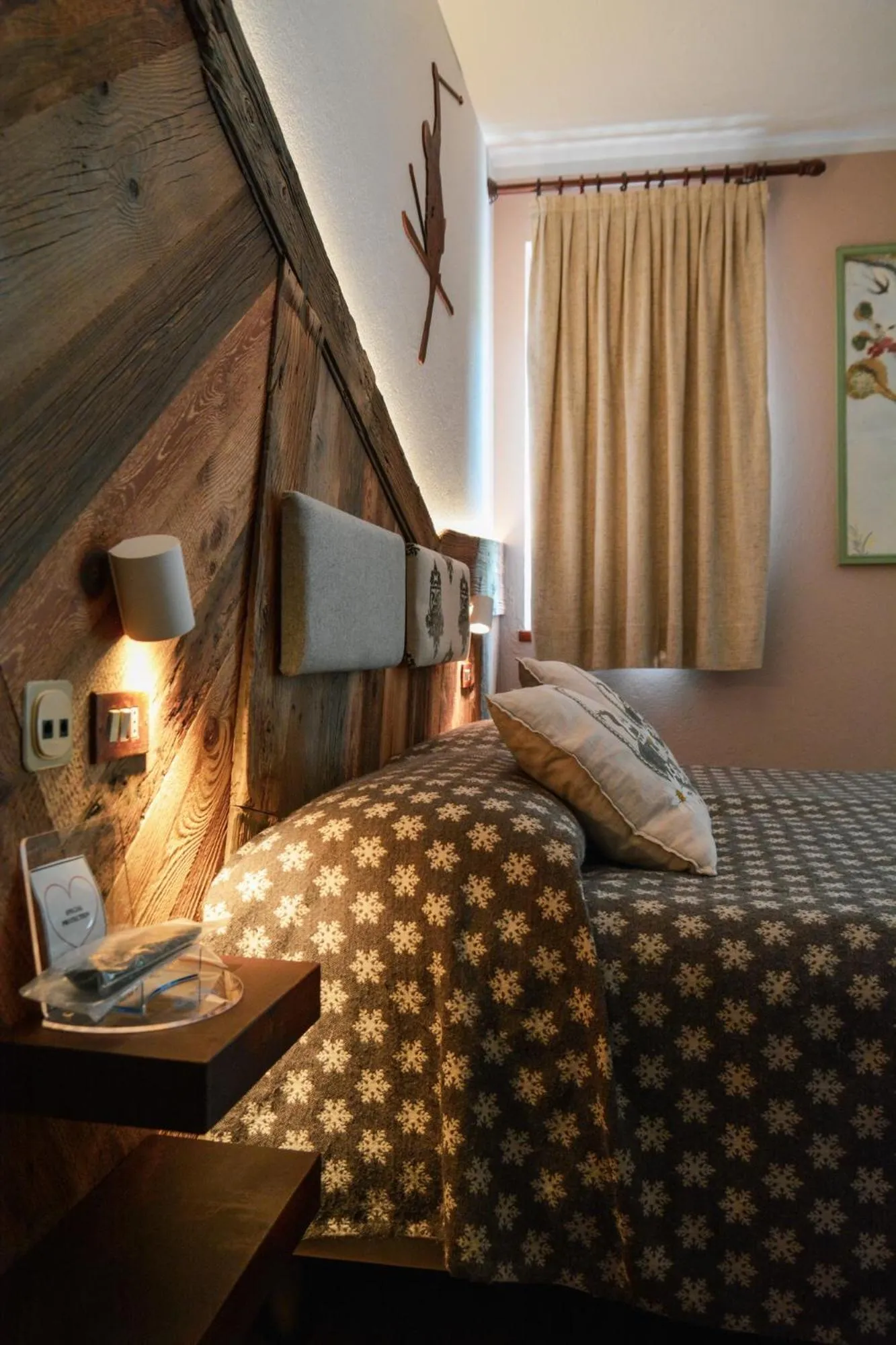 Bed in Hotel Chaberton