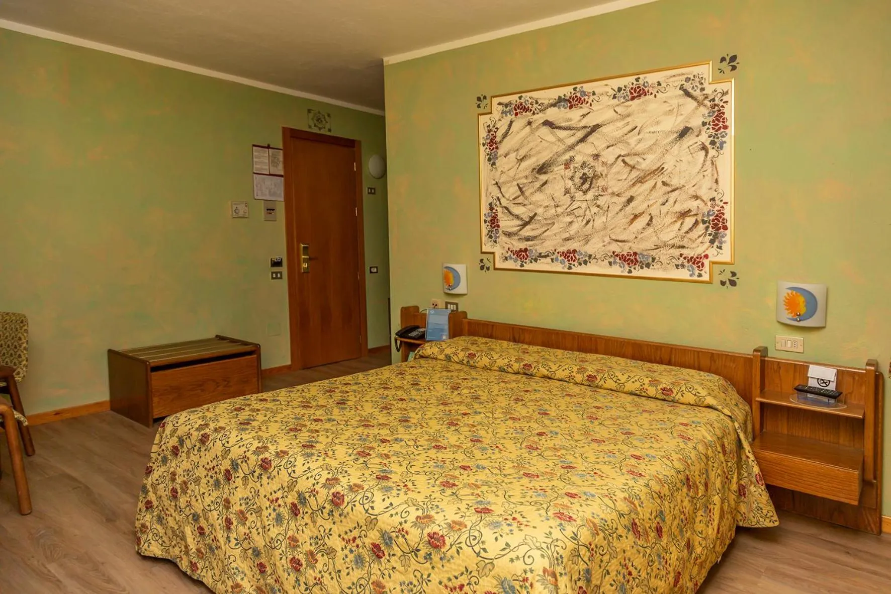 Bed in Hotel Chaberton