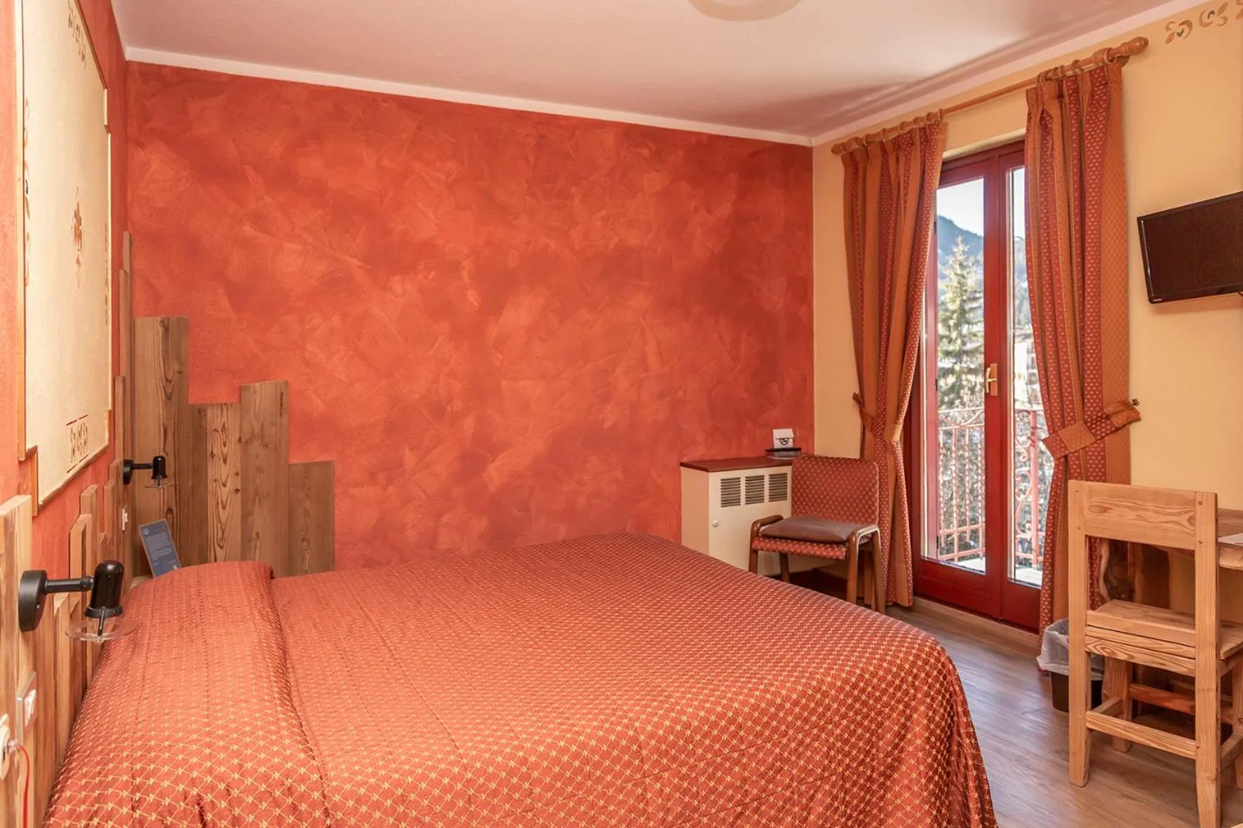 Bed in Hotel Chaberton