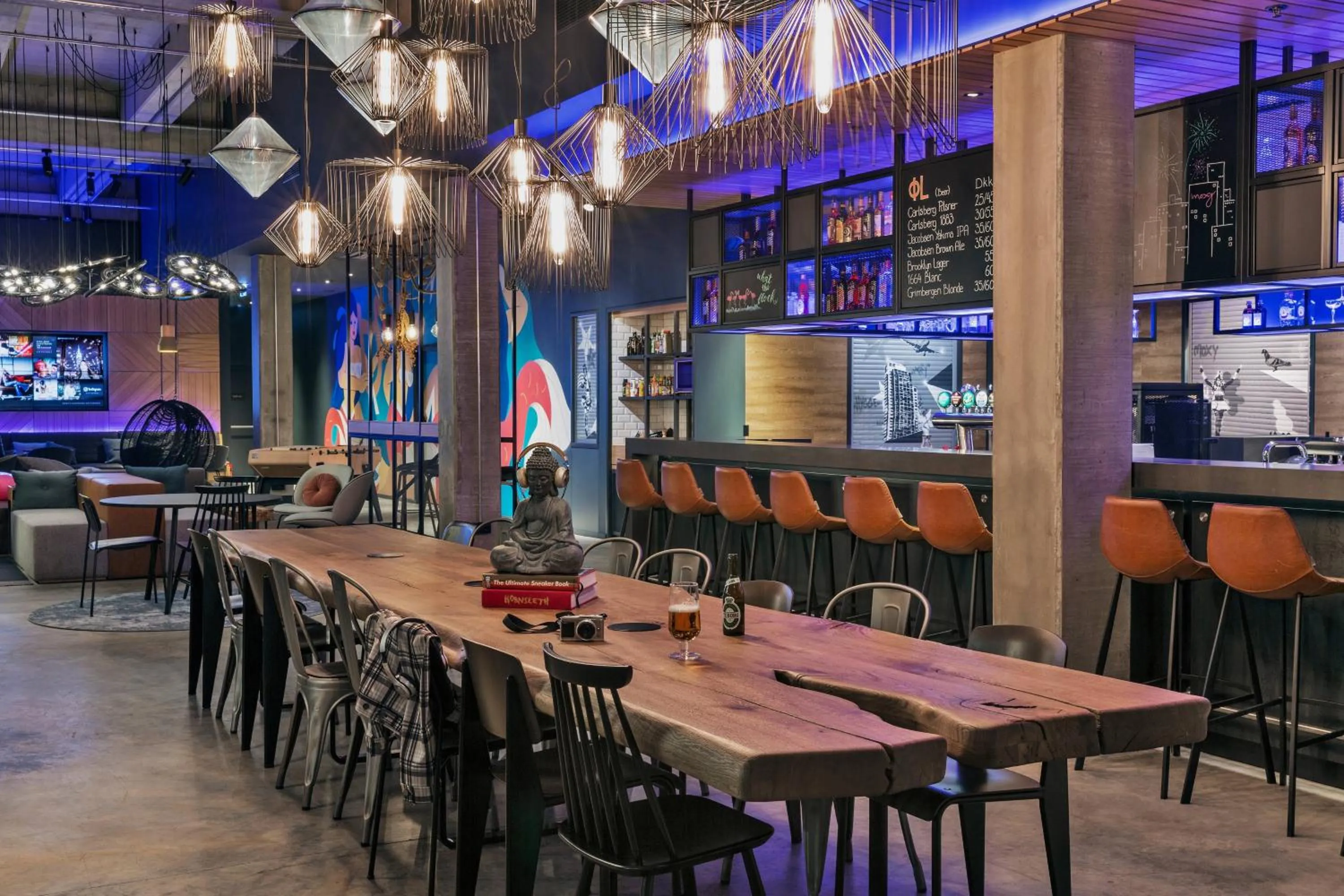 Lounge or bar in Moxy Copenhagen Sydhavnen