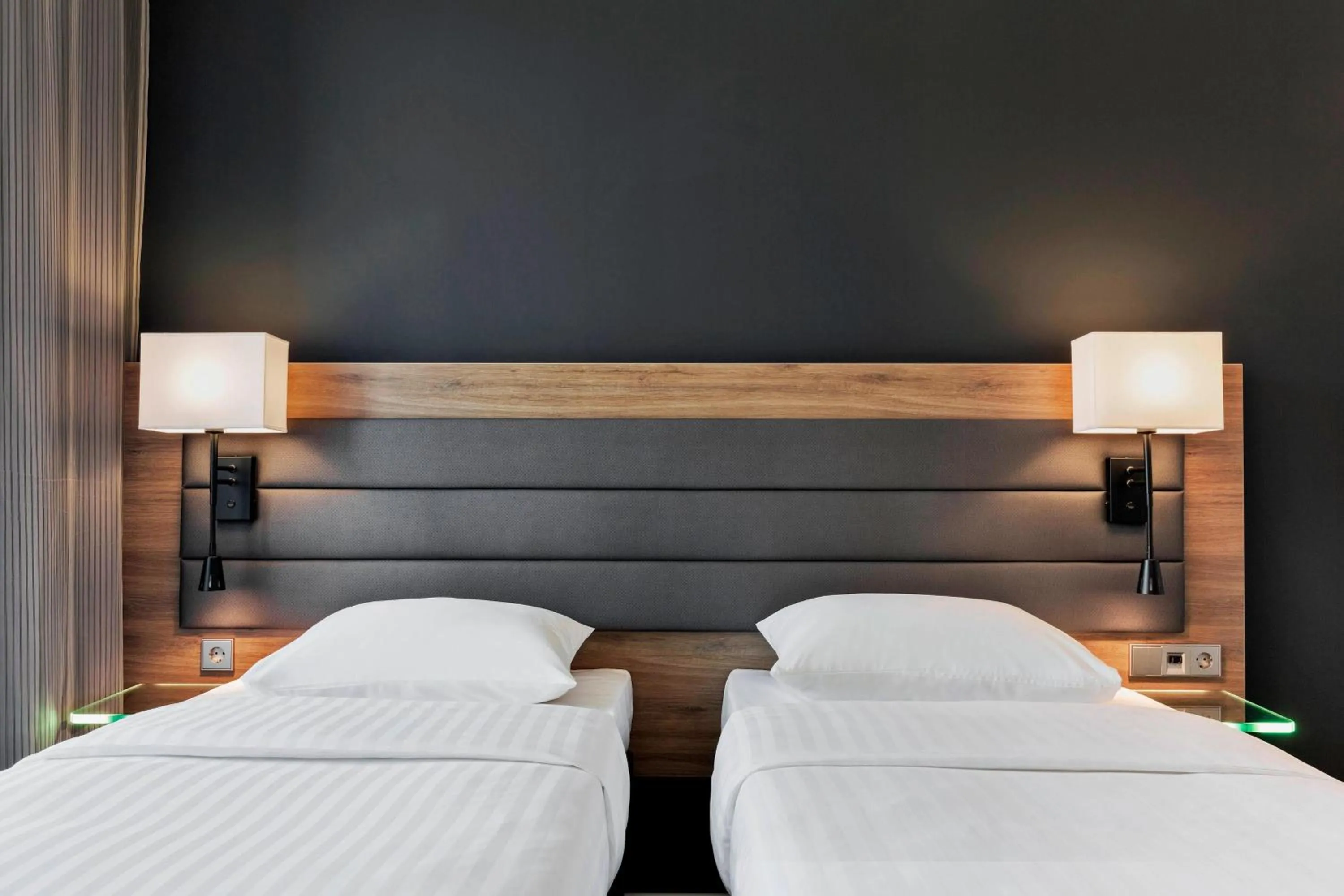 Photo of the whole room, Bed in Moxy Copenhagen Sydhavnen