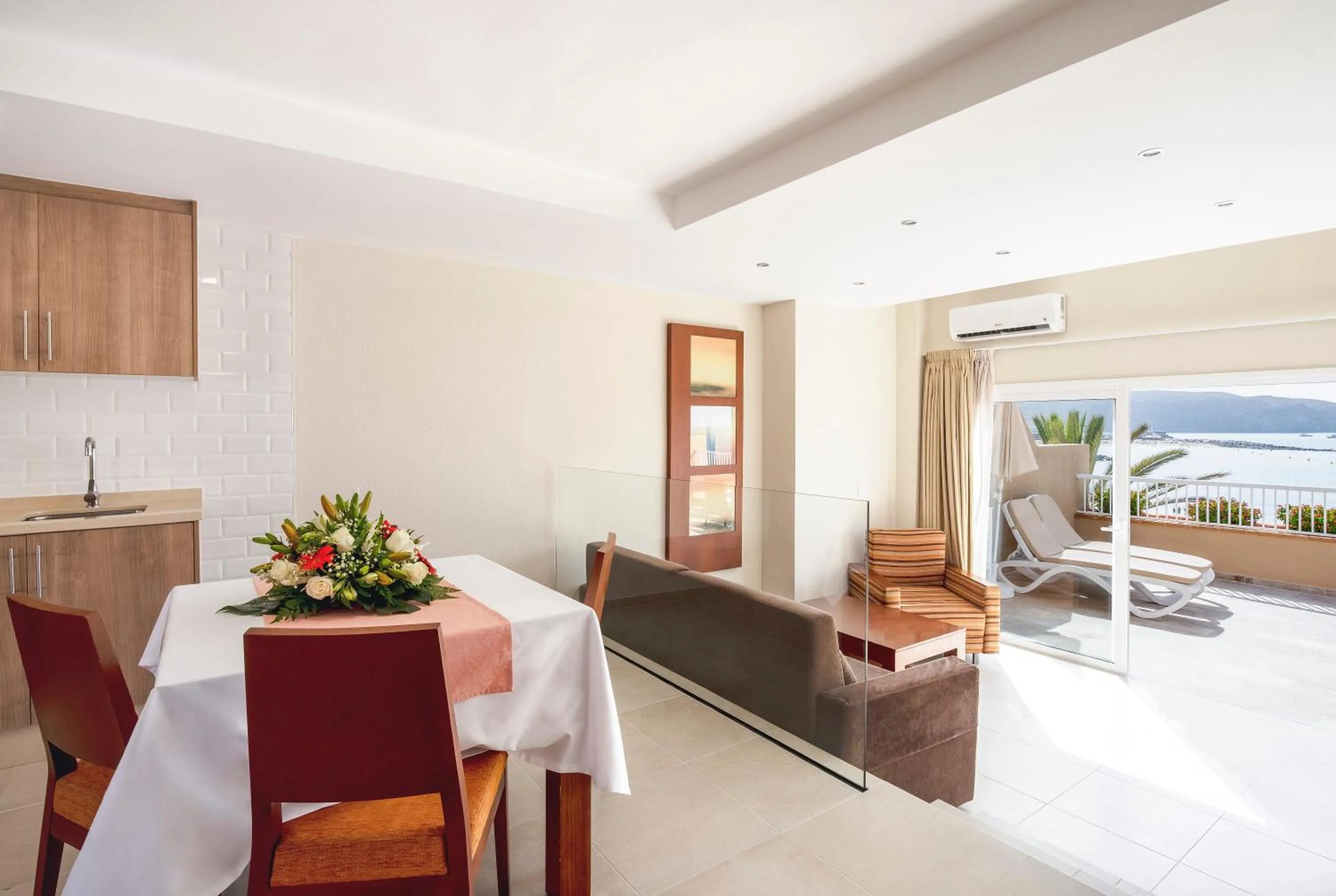 Living room, Bed in Apartamentos Vista Sur