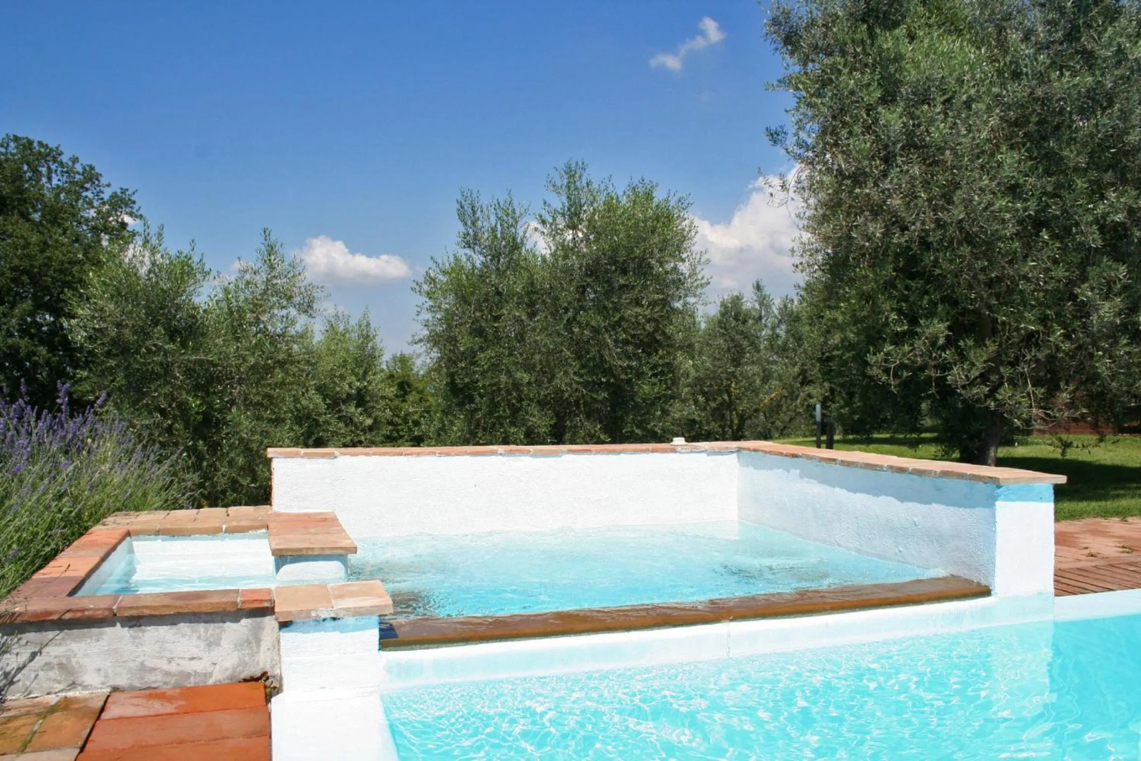 Hot Tub in Podere Il Pino