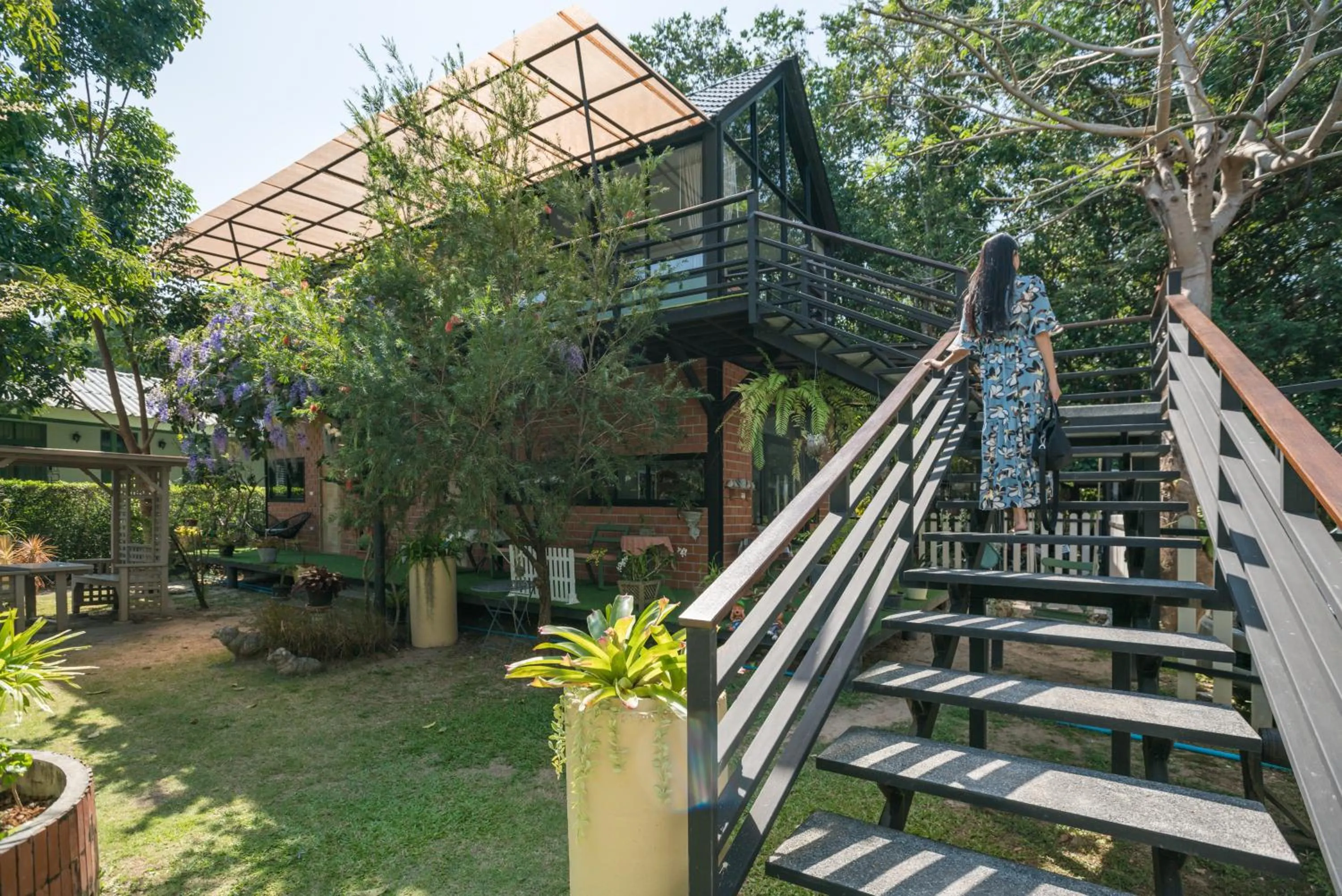 Facade/entrance in Perennial Resort