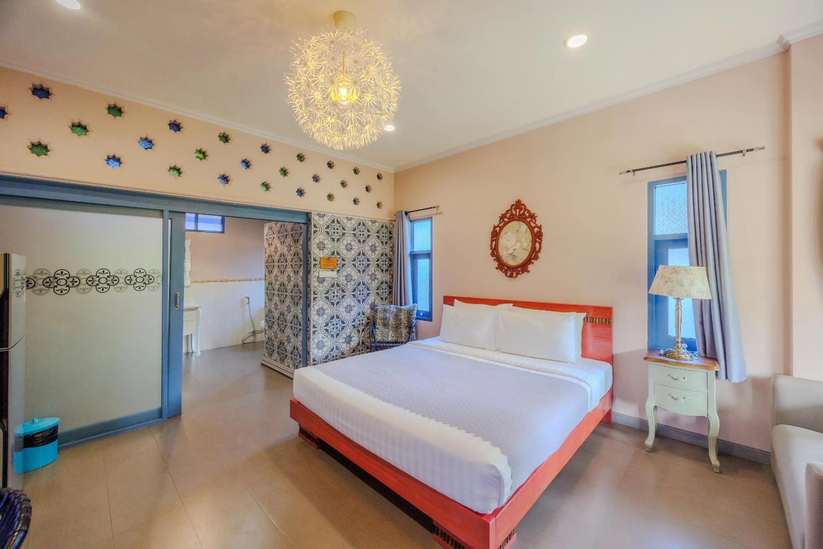 Property building, Bed in Perennial Resort