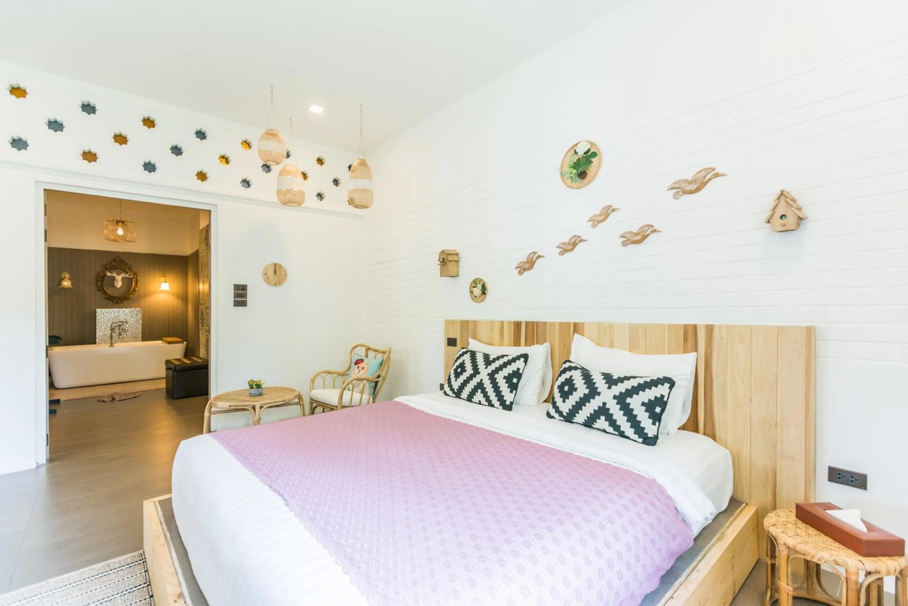 Bedroom, Bed in Perennial Resort