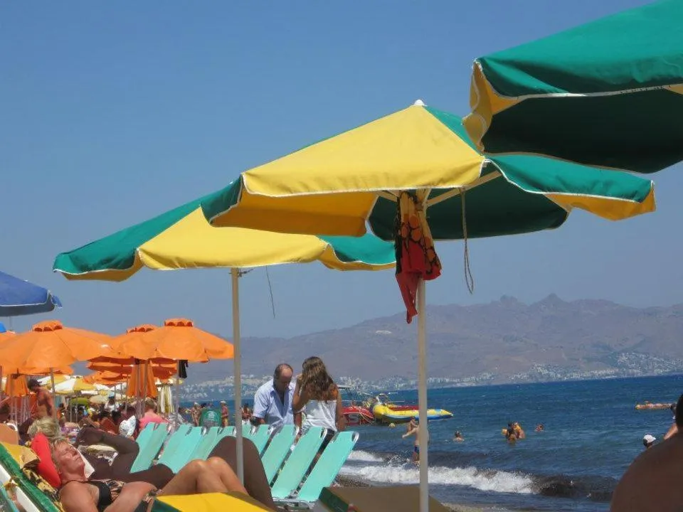 Beach in Nitsa Rooms