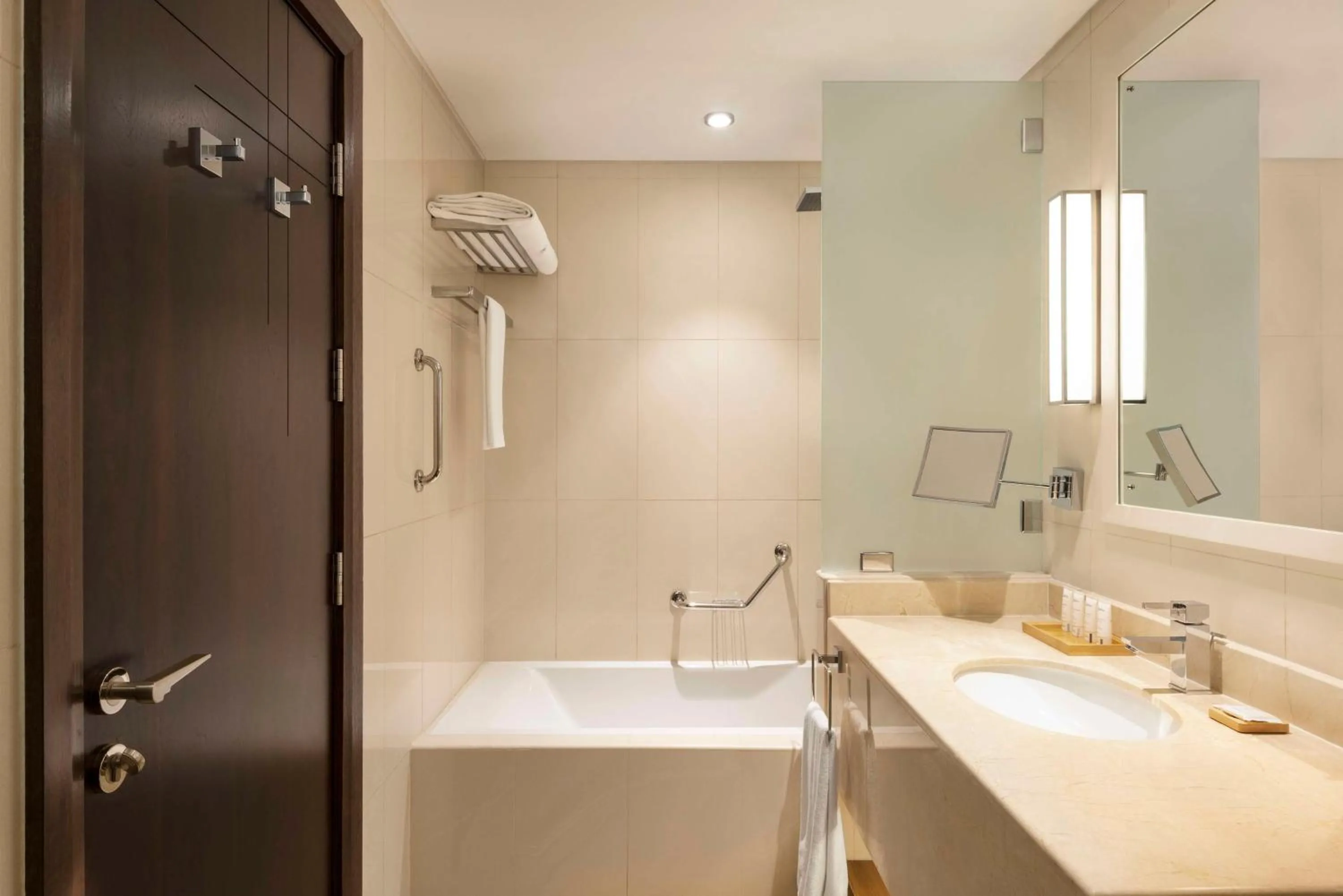 Bathroom in Radisson Hotel Muscat Panorama
