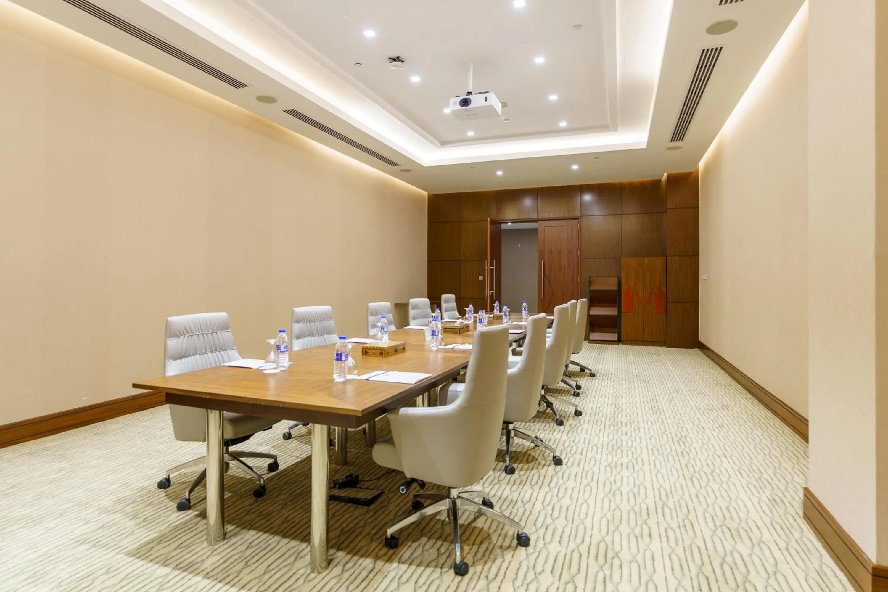 Meeting/conference room in Radisson Hotel Muscat Panorama