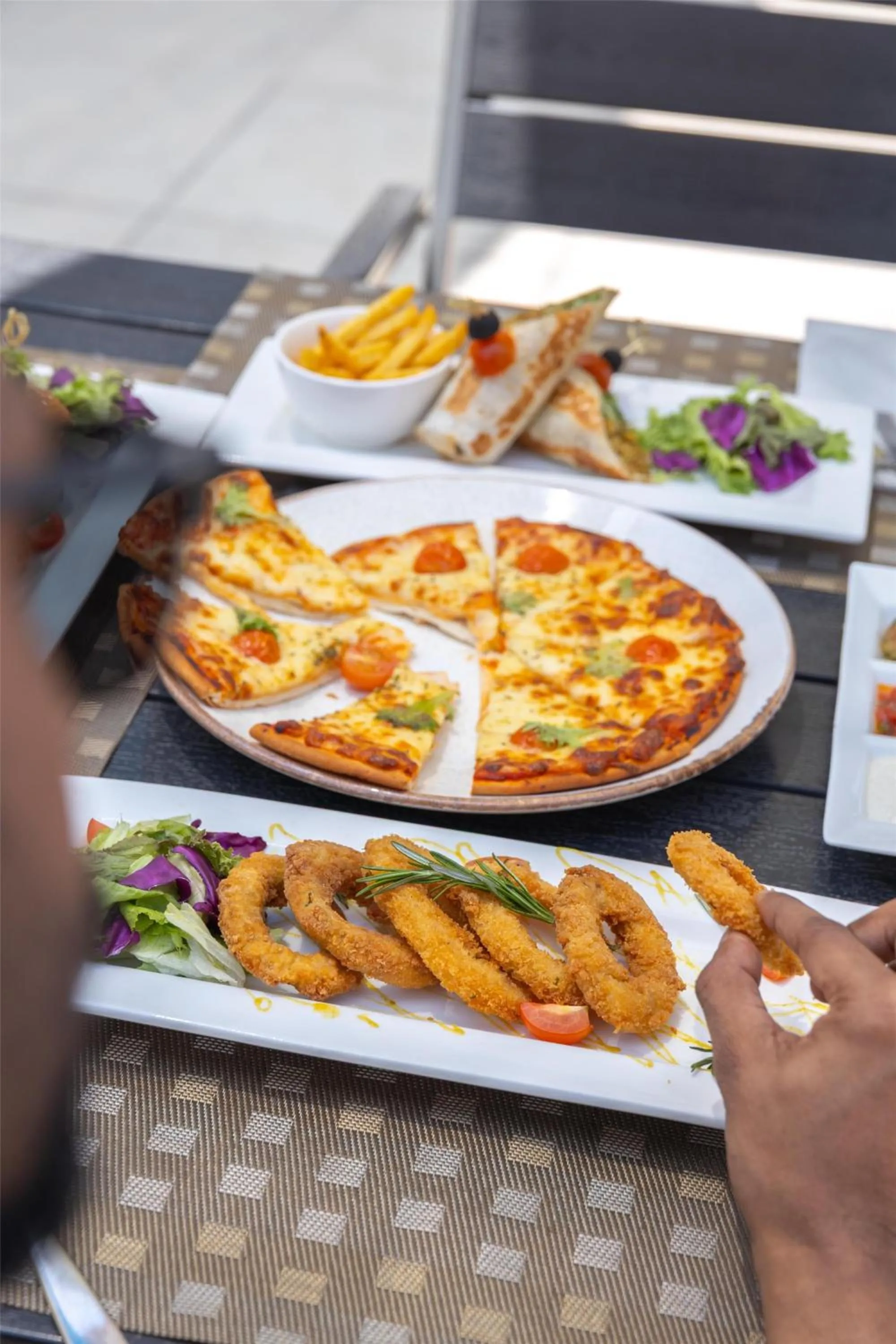 Food and drinks in Radisson Hotel Muscat Panorama