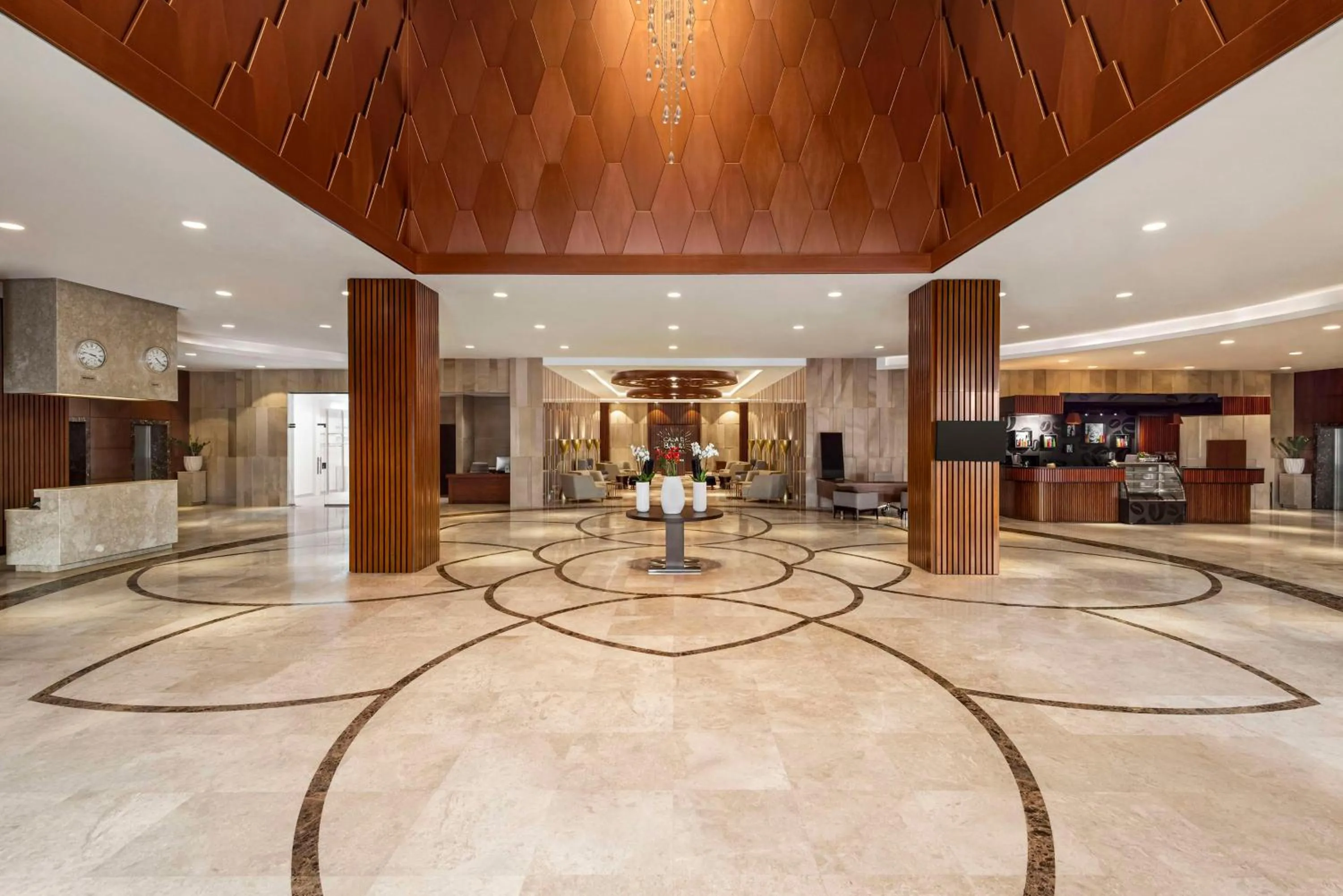 Lobby or reception in Radisson Hotel Muscat Panorama