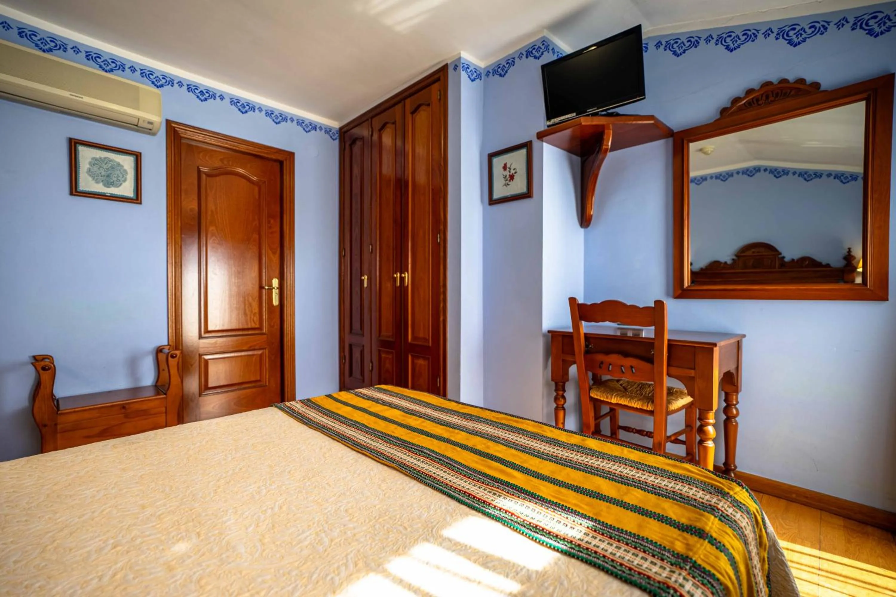 Bed in Hotel del Pastor