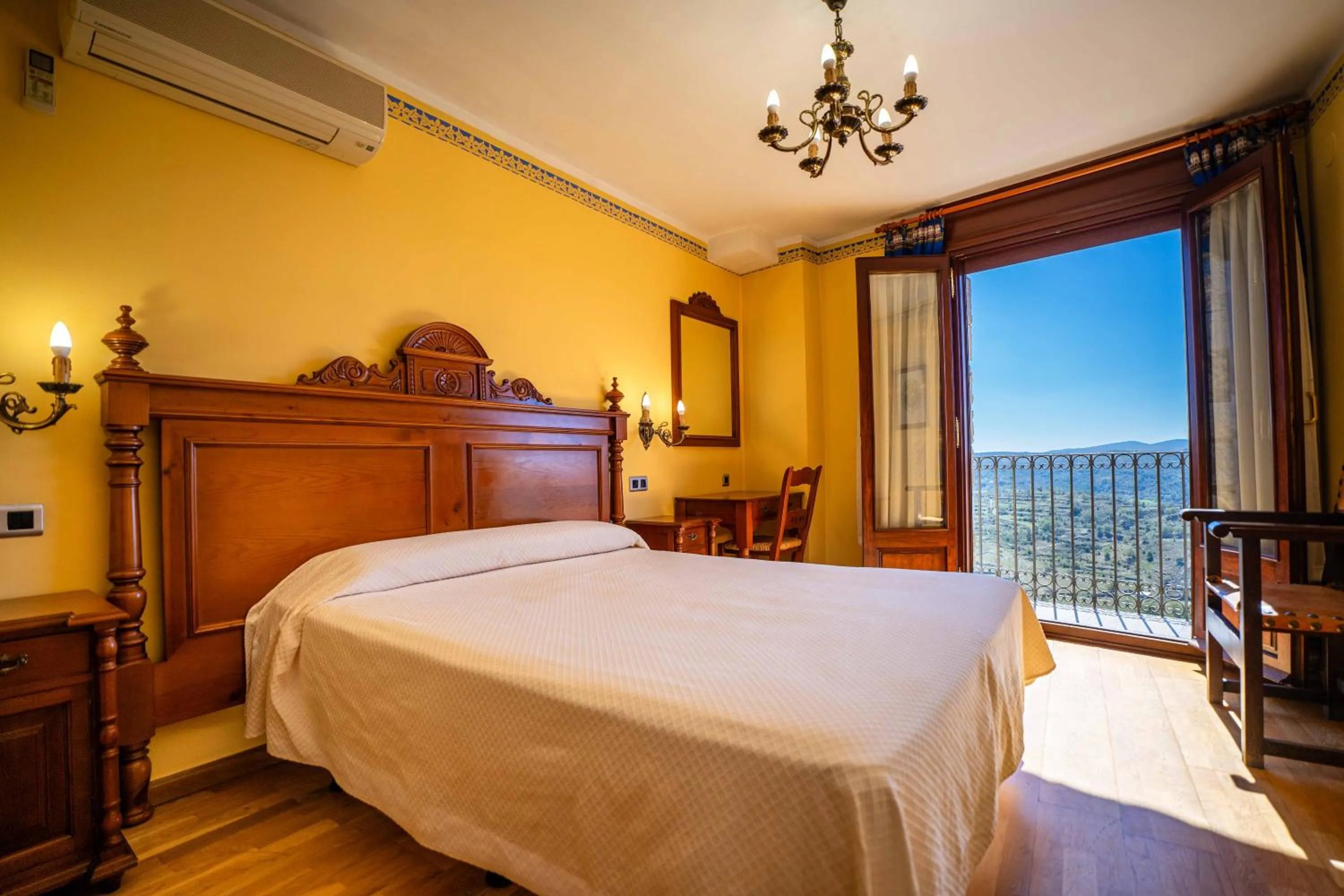 Bed in Hotel del Pastor