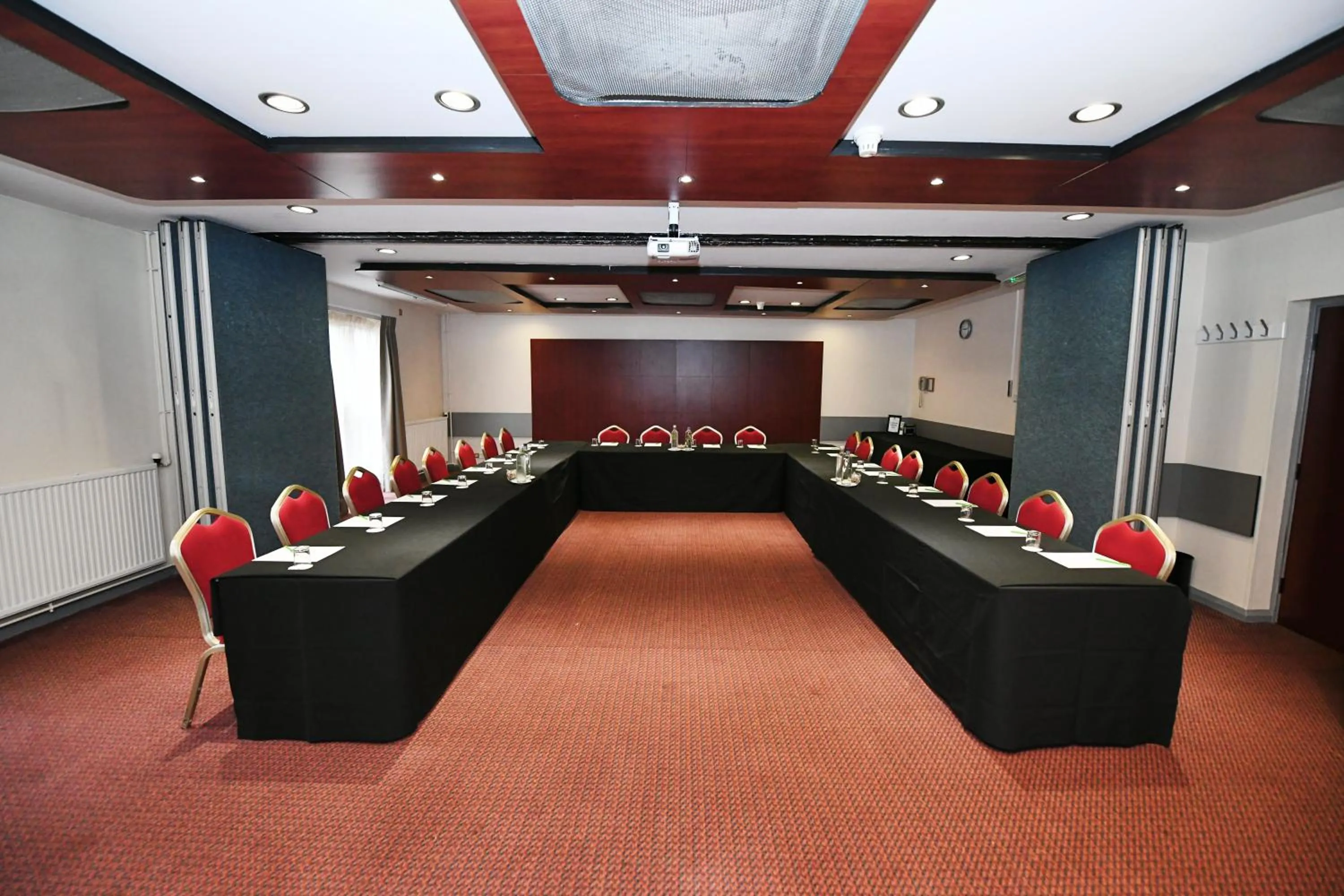 Meeting/conference room in Holiday Inn Telford Ironbridge by IHG