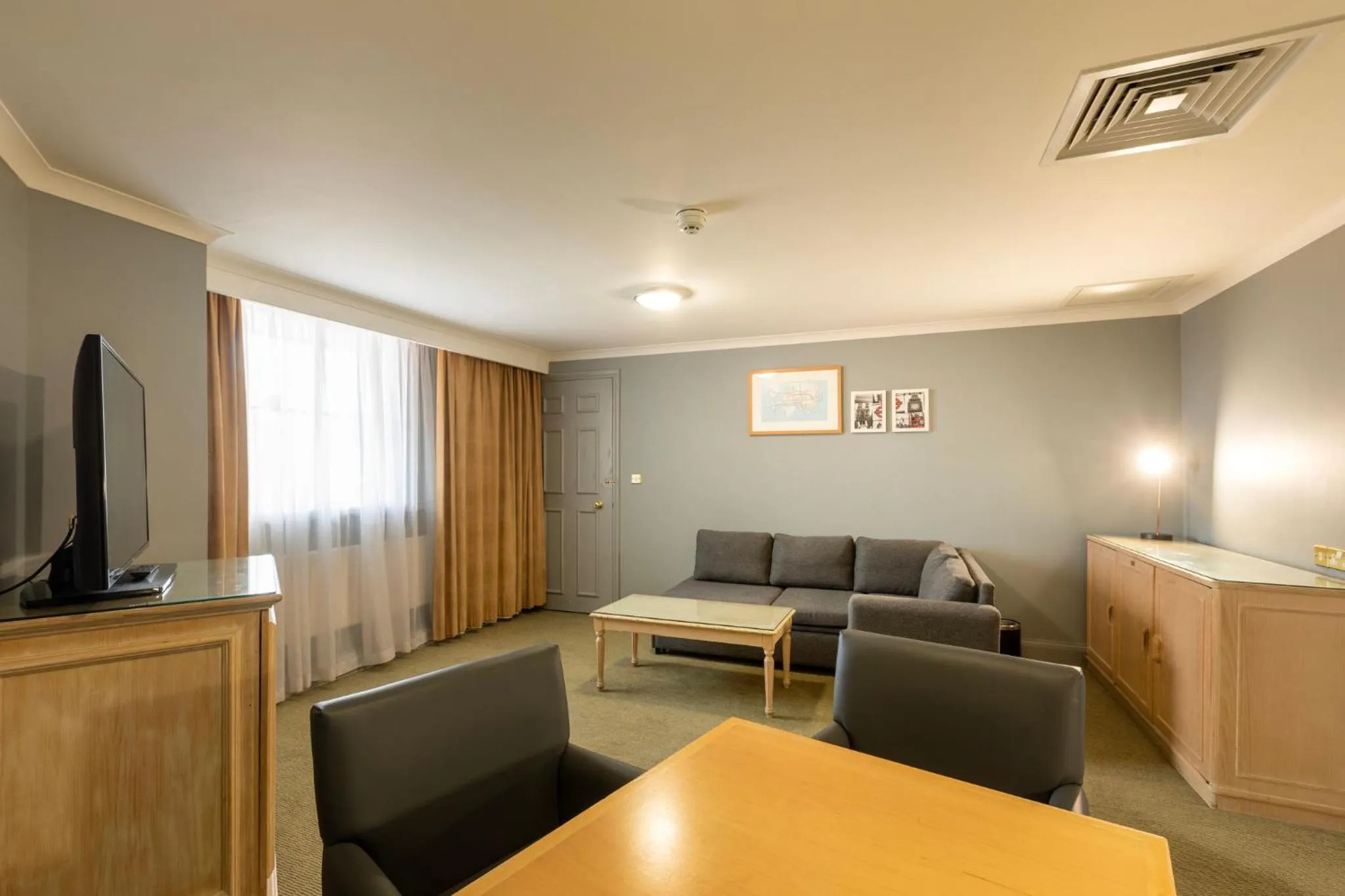 Bedroom in Holiday Inn London Sutton by IHG