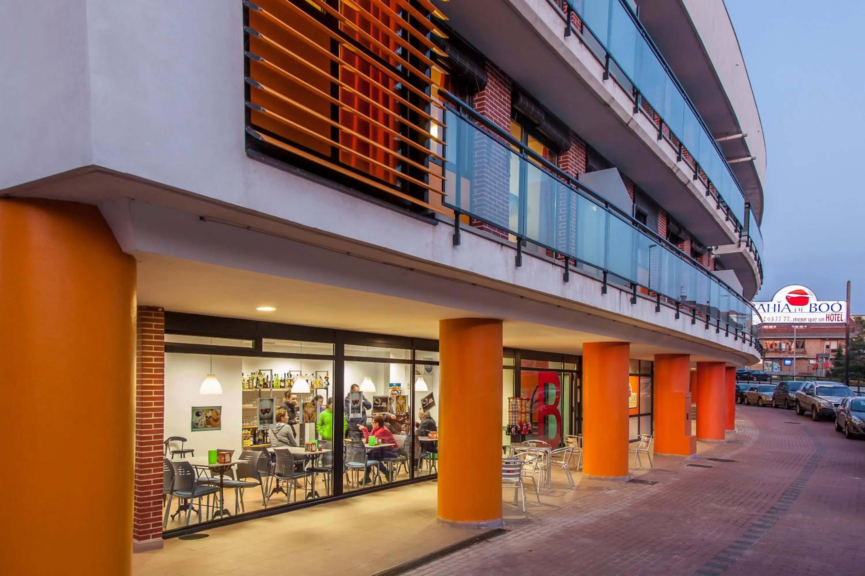 Lounge or bar in Apartamentos Bahía de Boó
