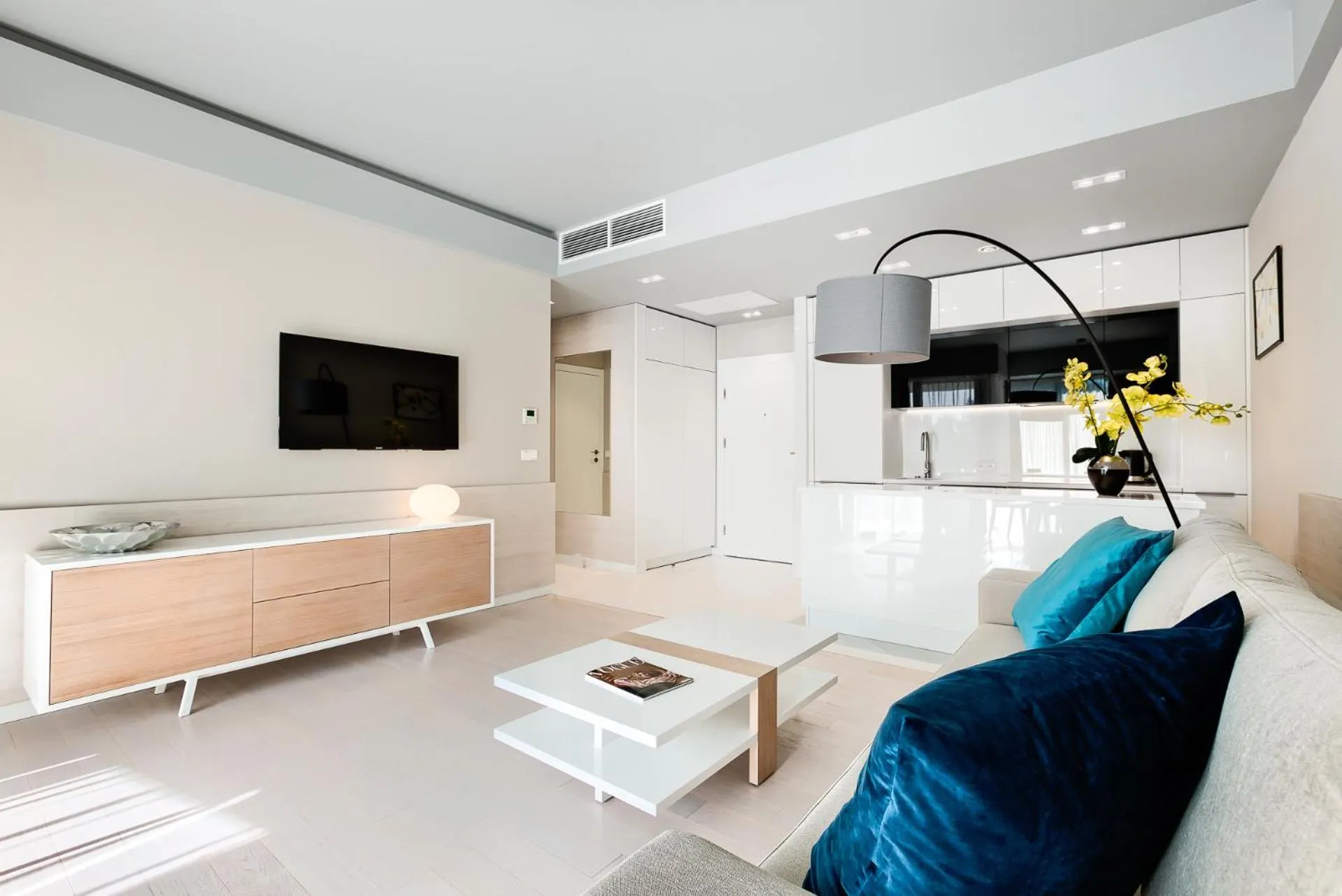 Communal lounge/ TV room in Dune Resort Mielno - B