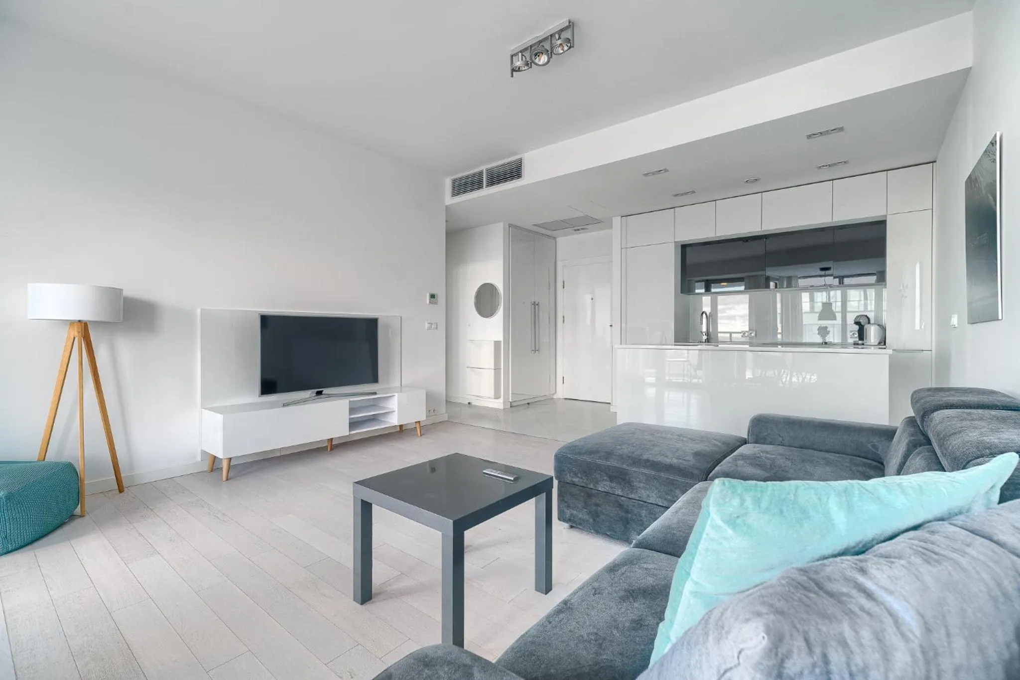 Communal lounge/ TV room in Dune Resort Mielno - B