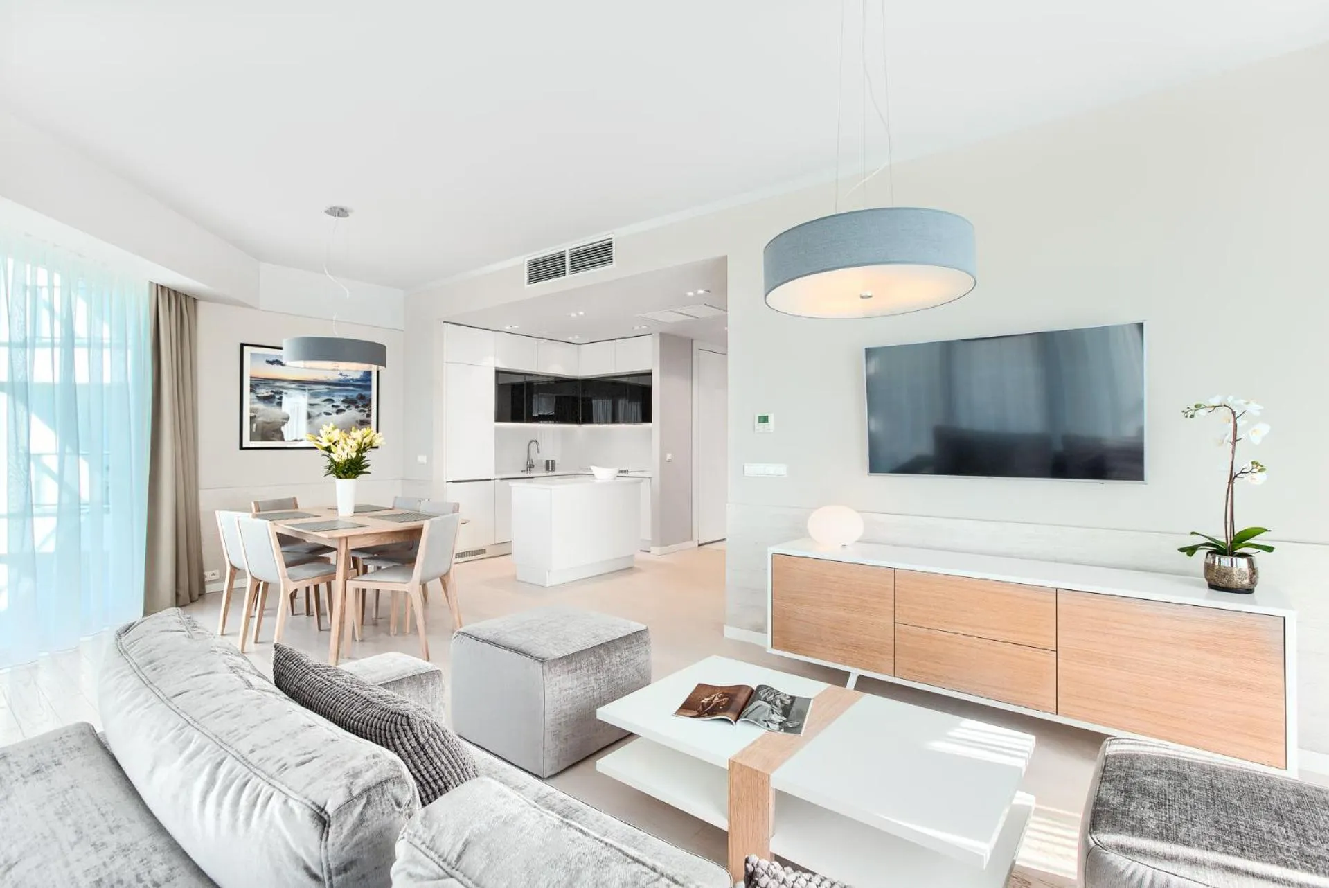 Communal lounge/ TV room in Dune Resort Mielno - B