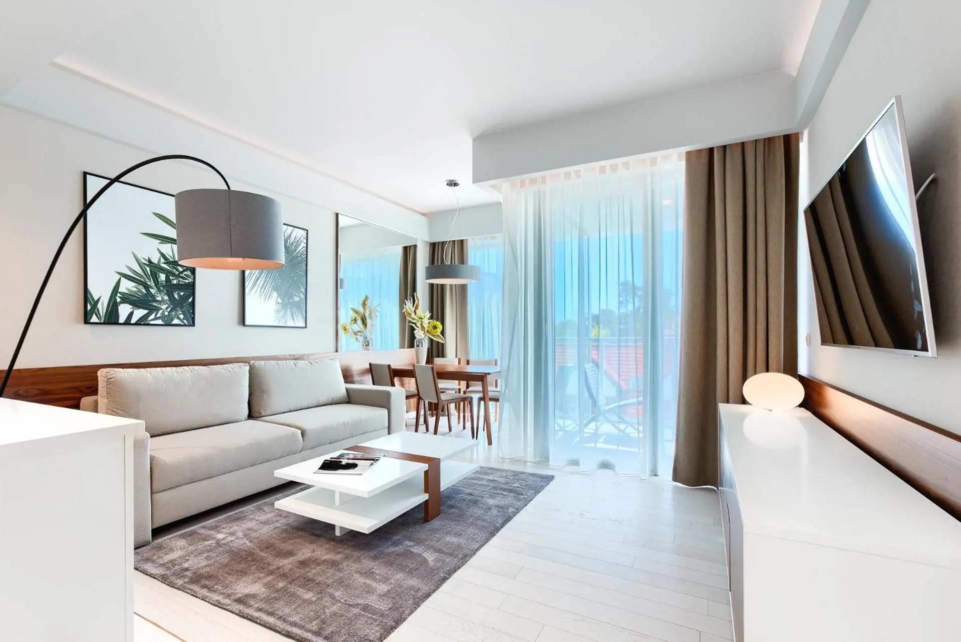 Communal lounge/ TV room in Dune Resort Mielno - B