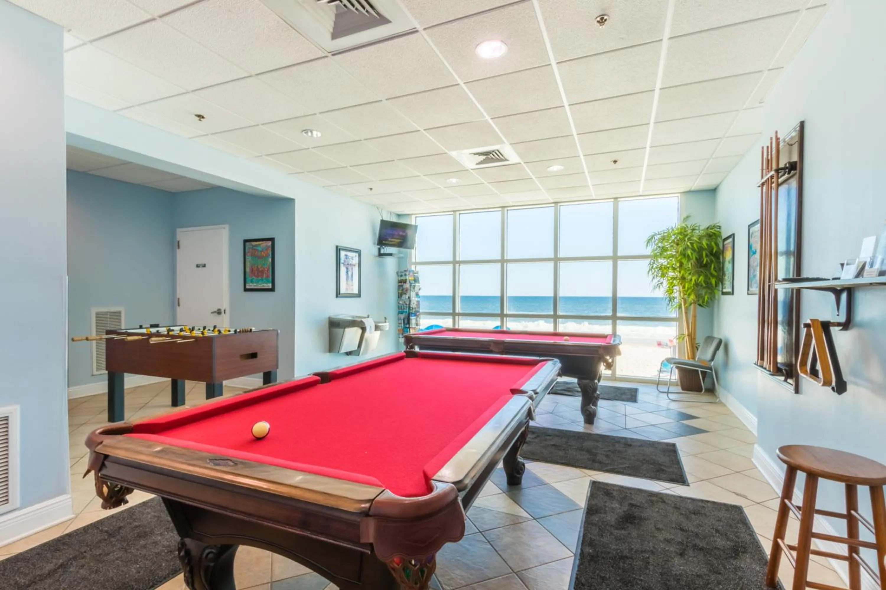 Billiard in Crystal Shores West 202