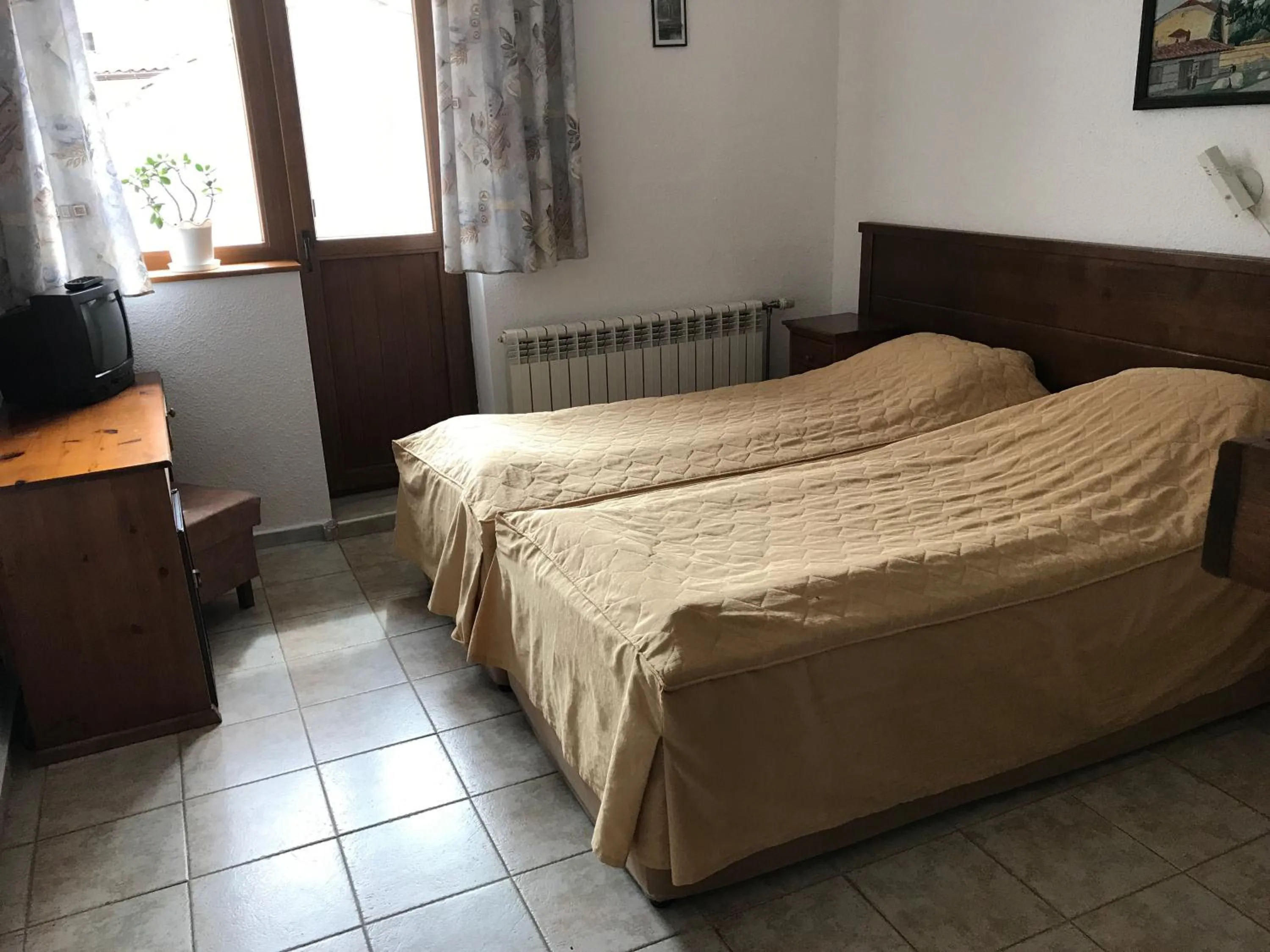 Bed in Durchova Kashta Family Hotel