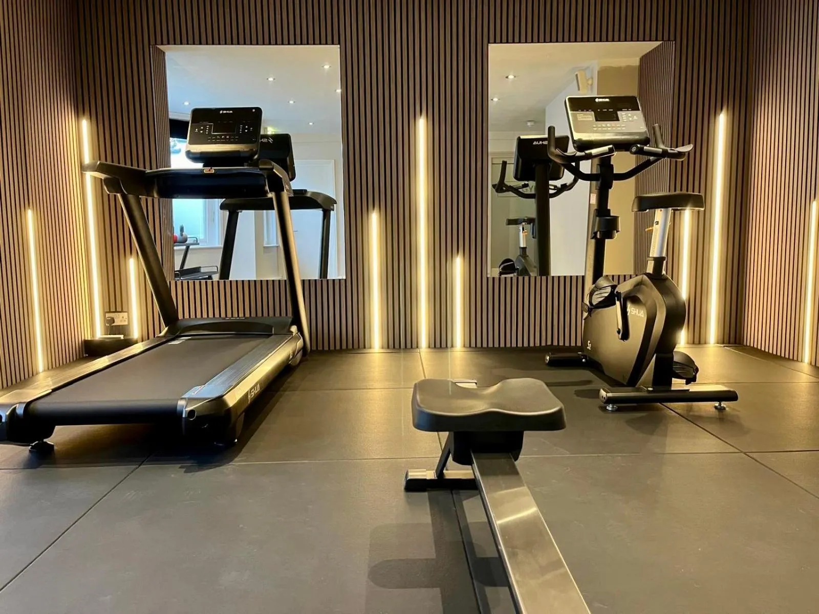 Fitness centre/facilities in Andover House Hotel & Restaurant - Adults only