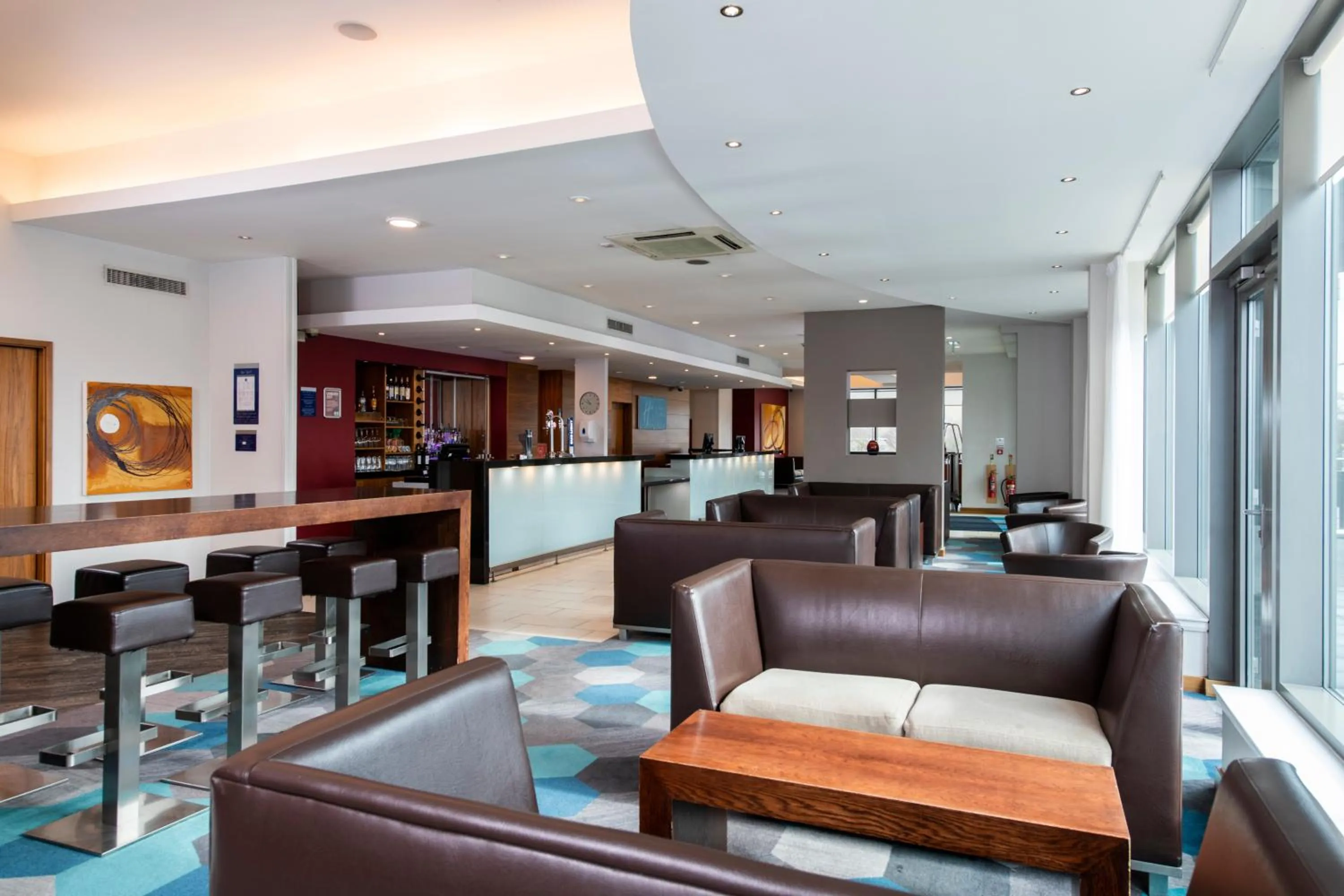 Restaurant/places to eat in Holiday Inn Express Hamilton by IHG
