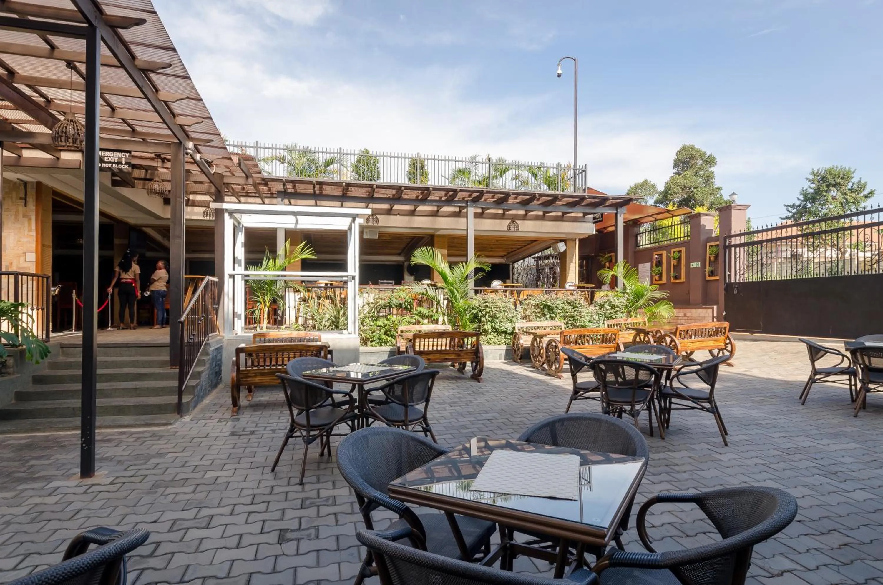 Restaurant/places to eat in The Venti Hotel & Spa