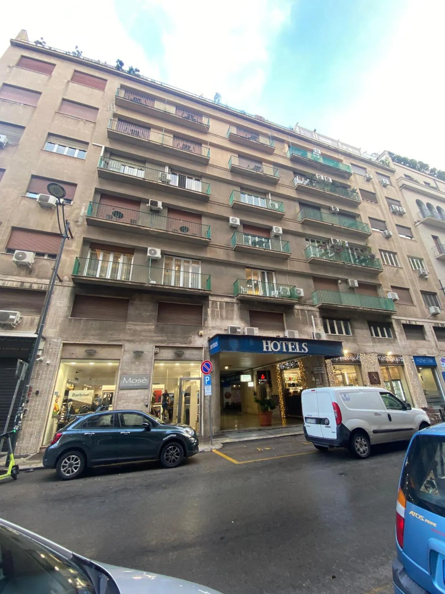 Property building in Maxim