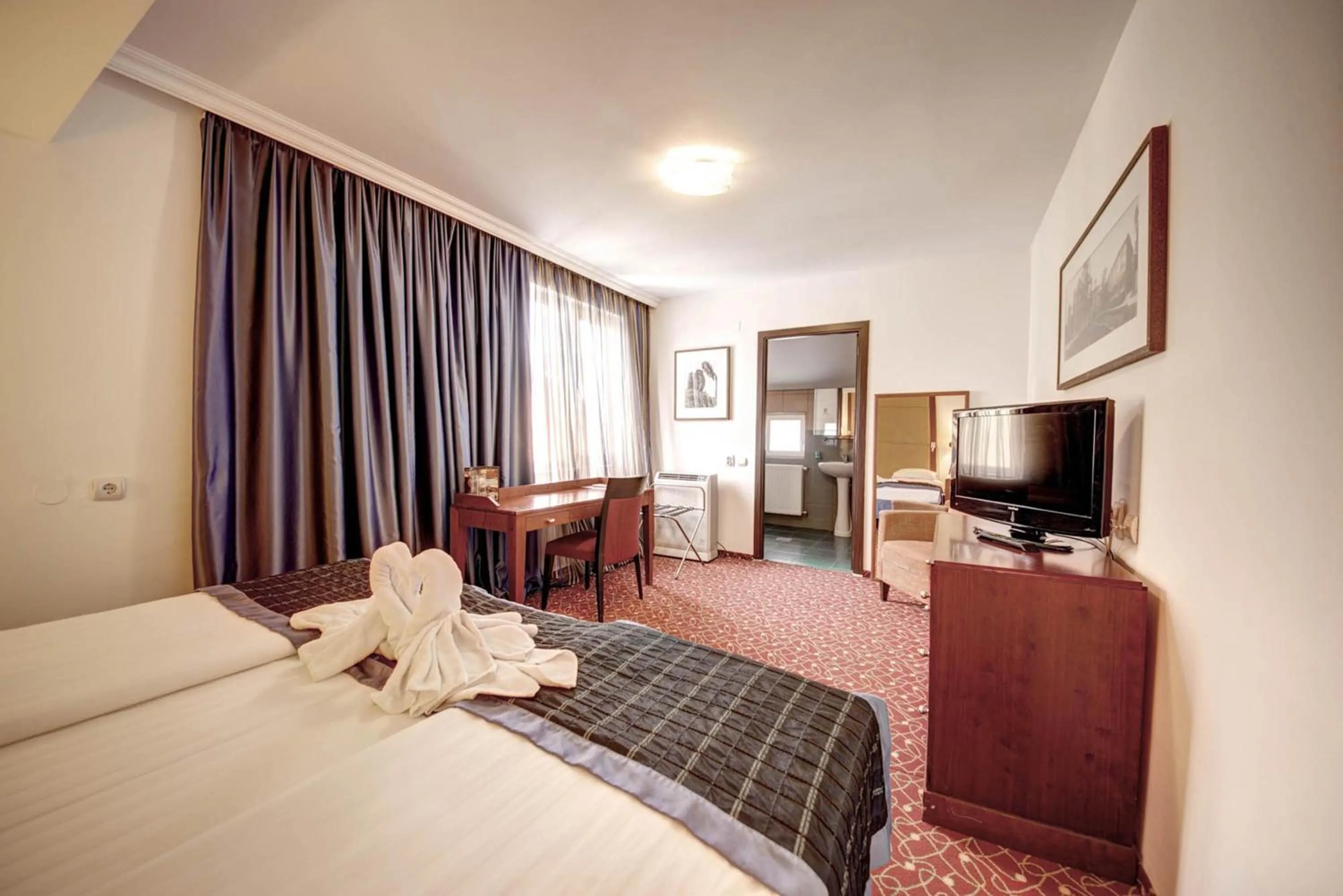 Photo of the whole room, Bed in Visconti Militari