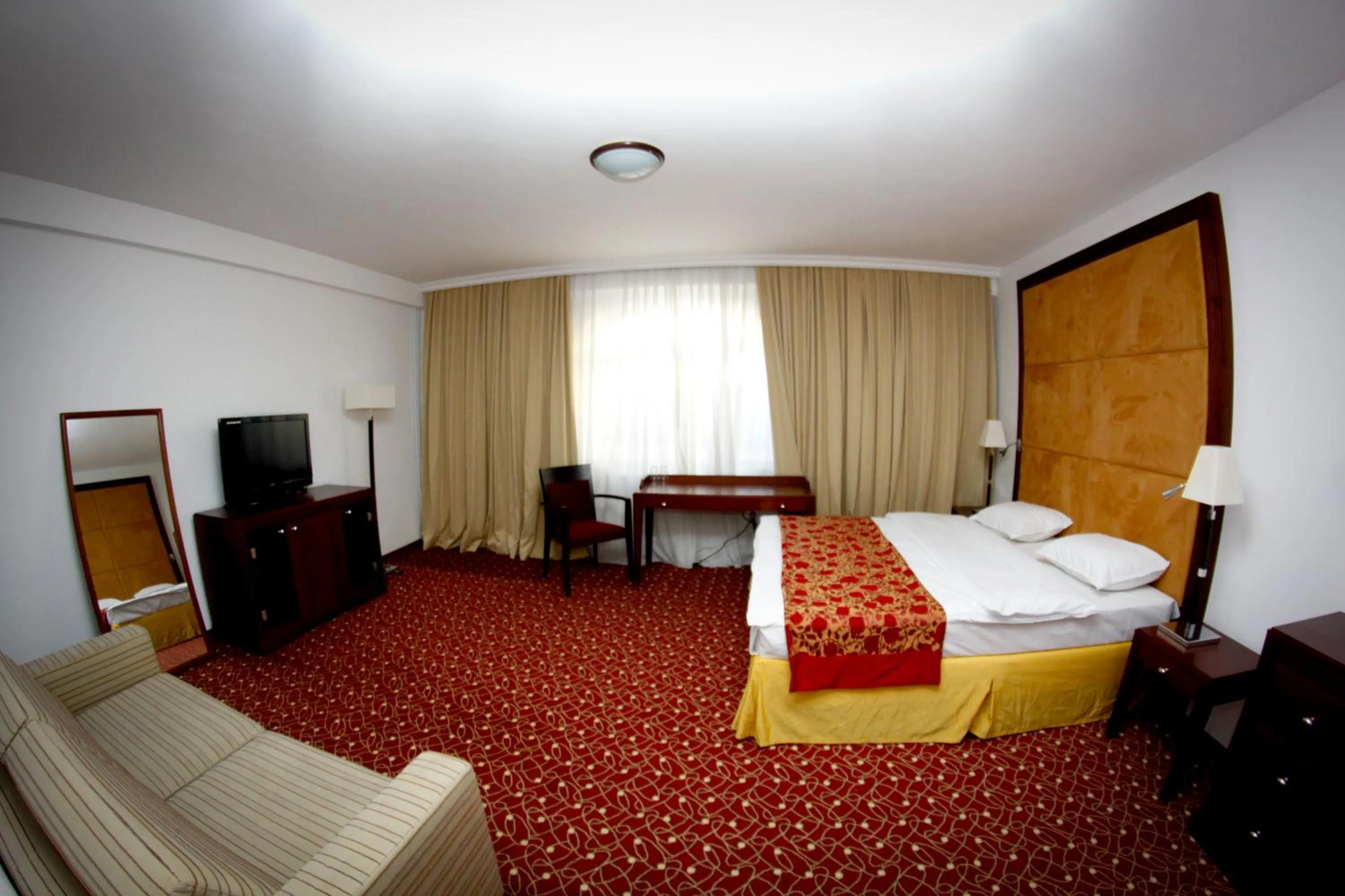 Photo of the whole room, Bed in Visconti Militari