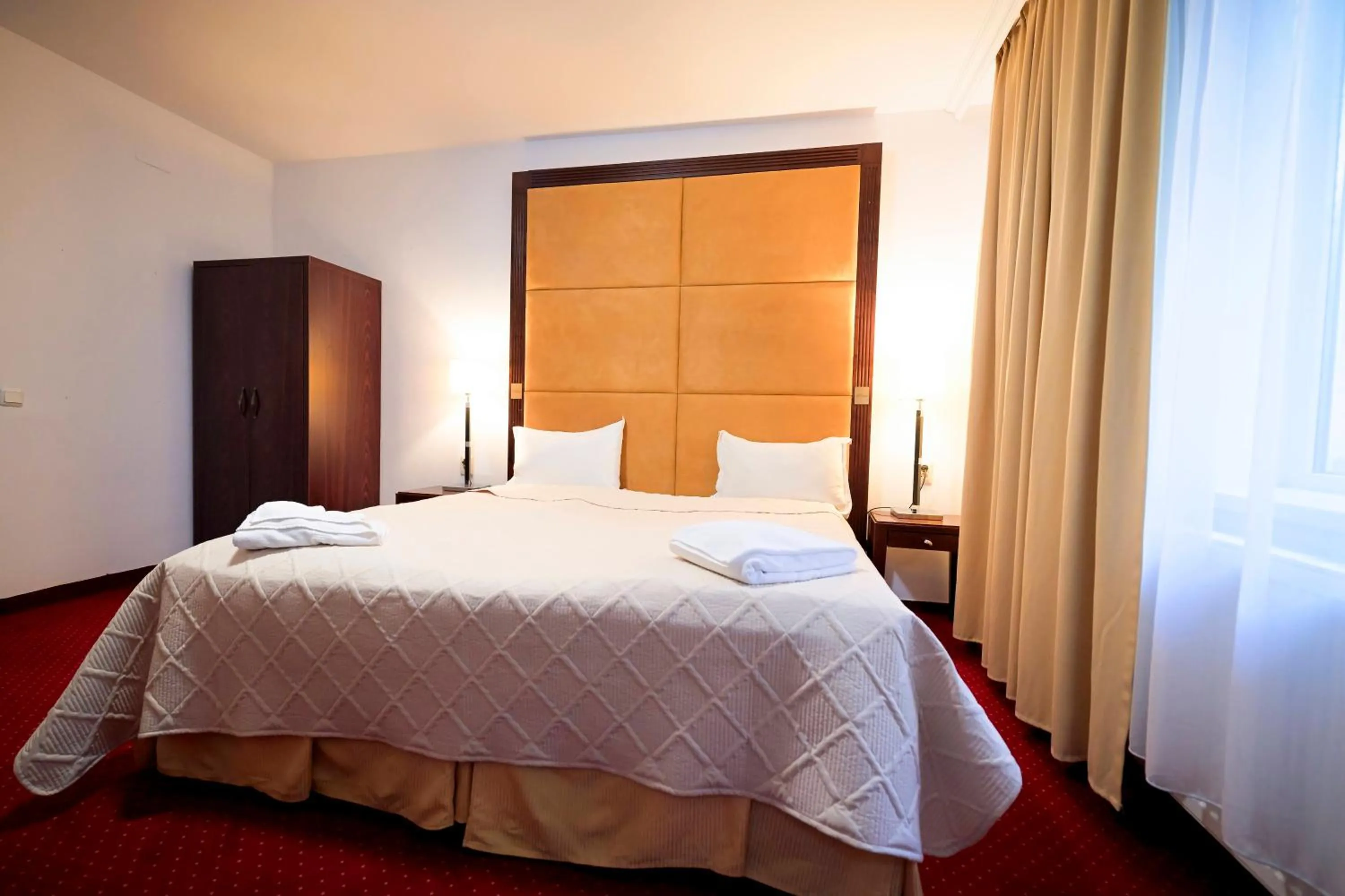 Photo of the whole room, Bed in Visconti Militari