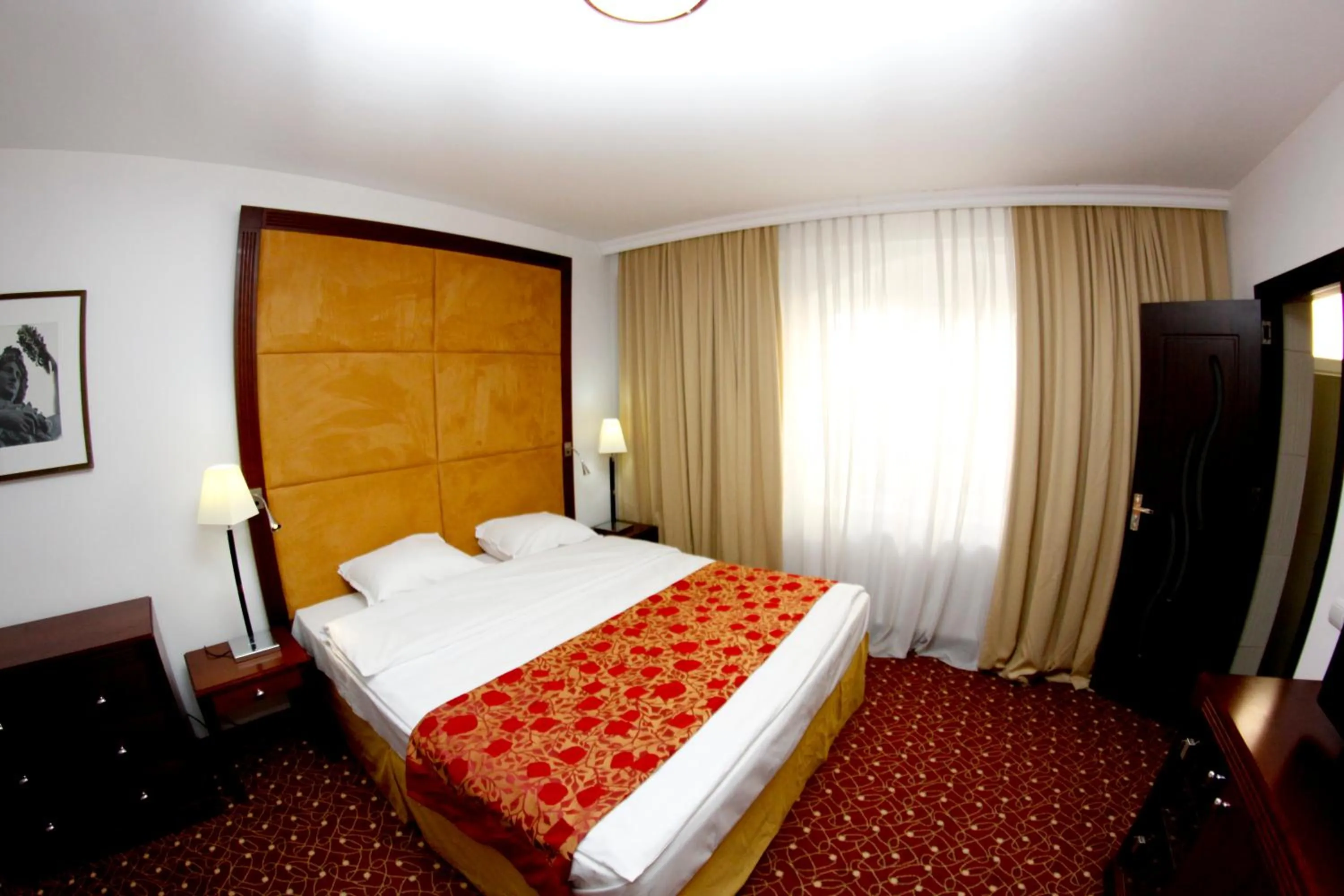 Photo of the whole room, Bed in Visconti Militari