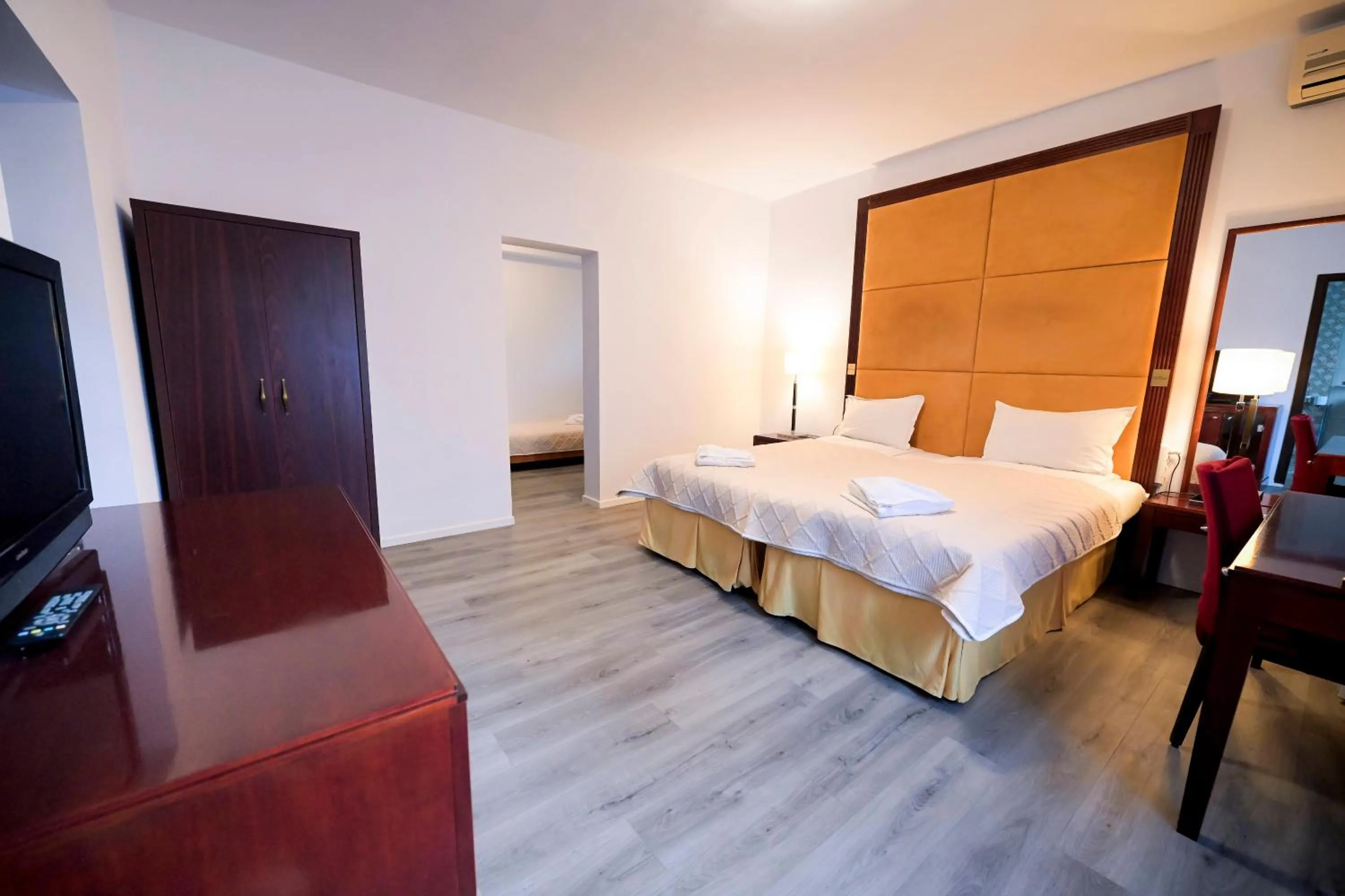 Photo of the whole room, Bed in Visconti Militari