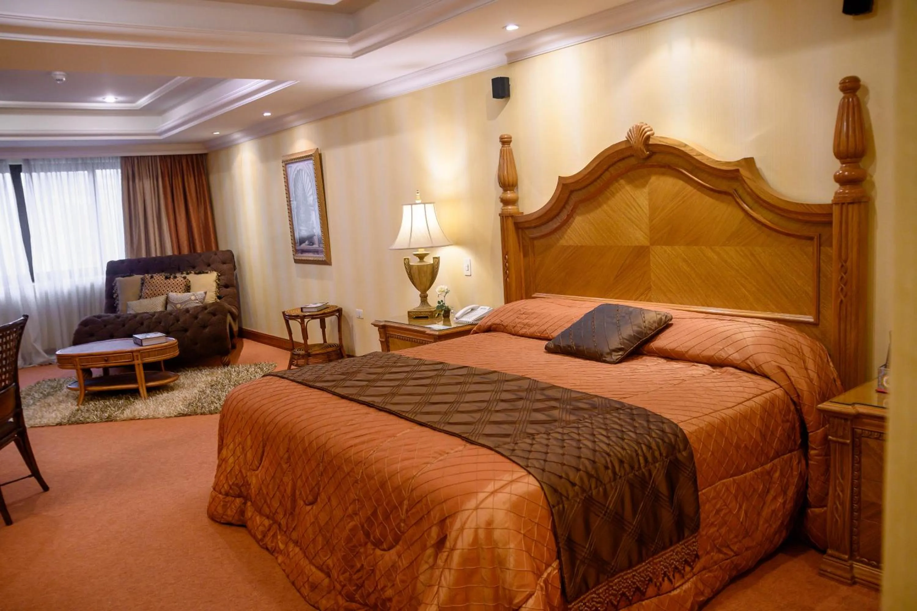 Bed in Granados Park Hotel