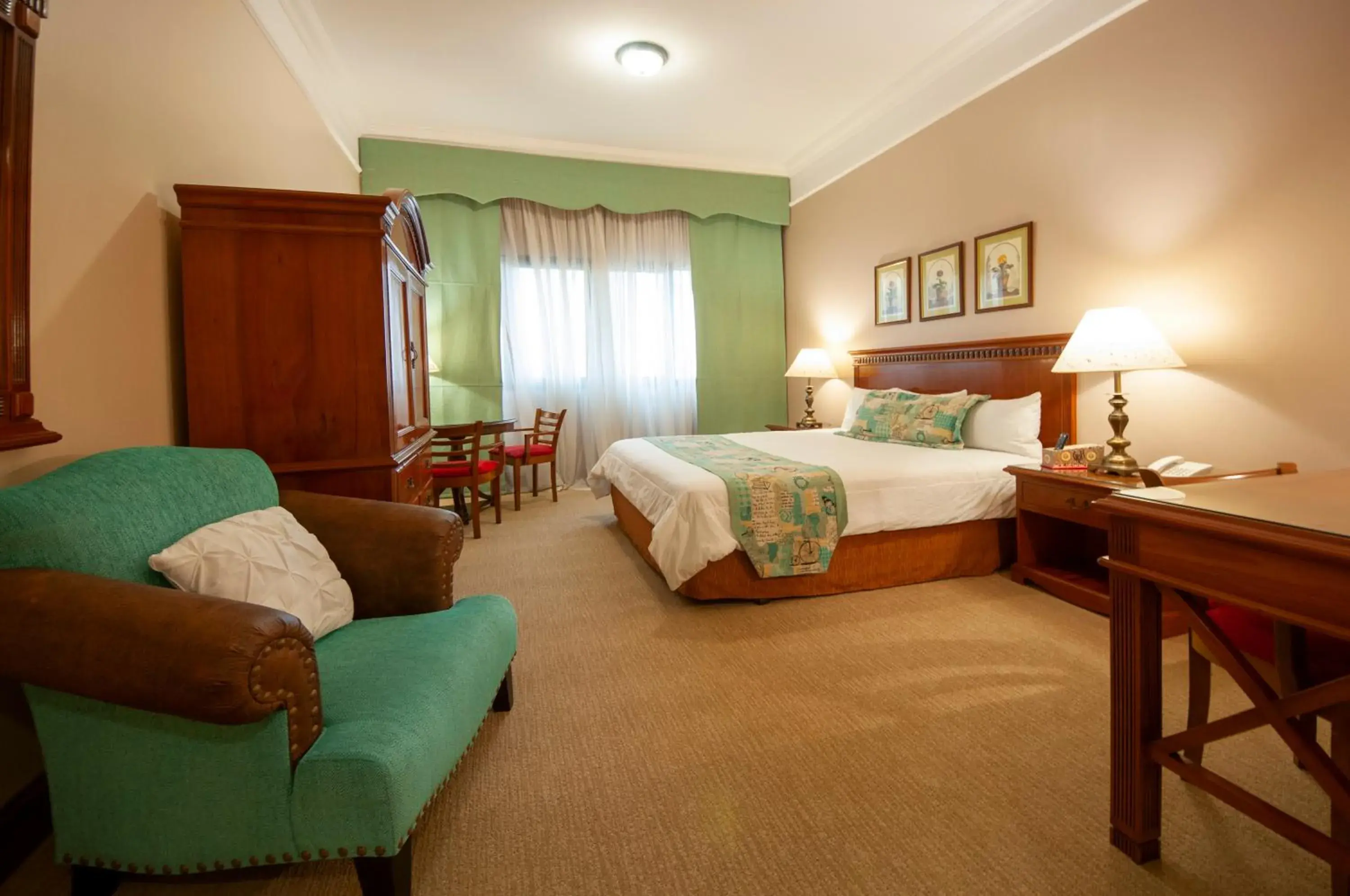 Standard King Room in Granados Park Hotel Standard King Room in Granados Park Hotel