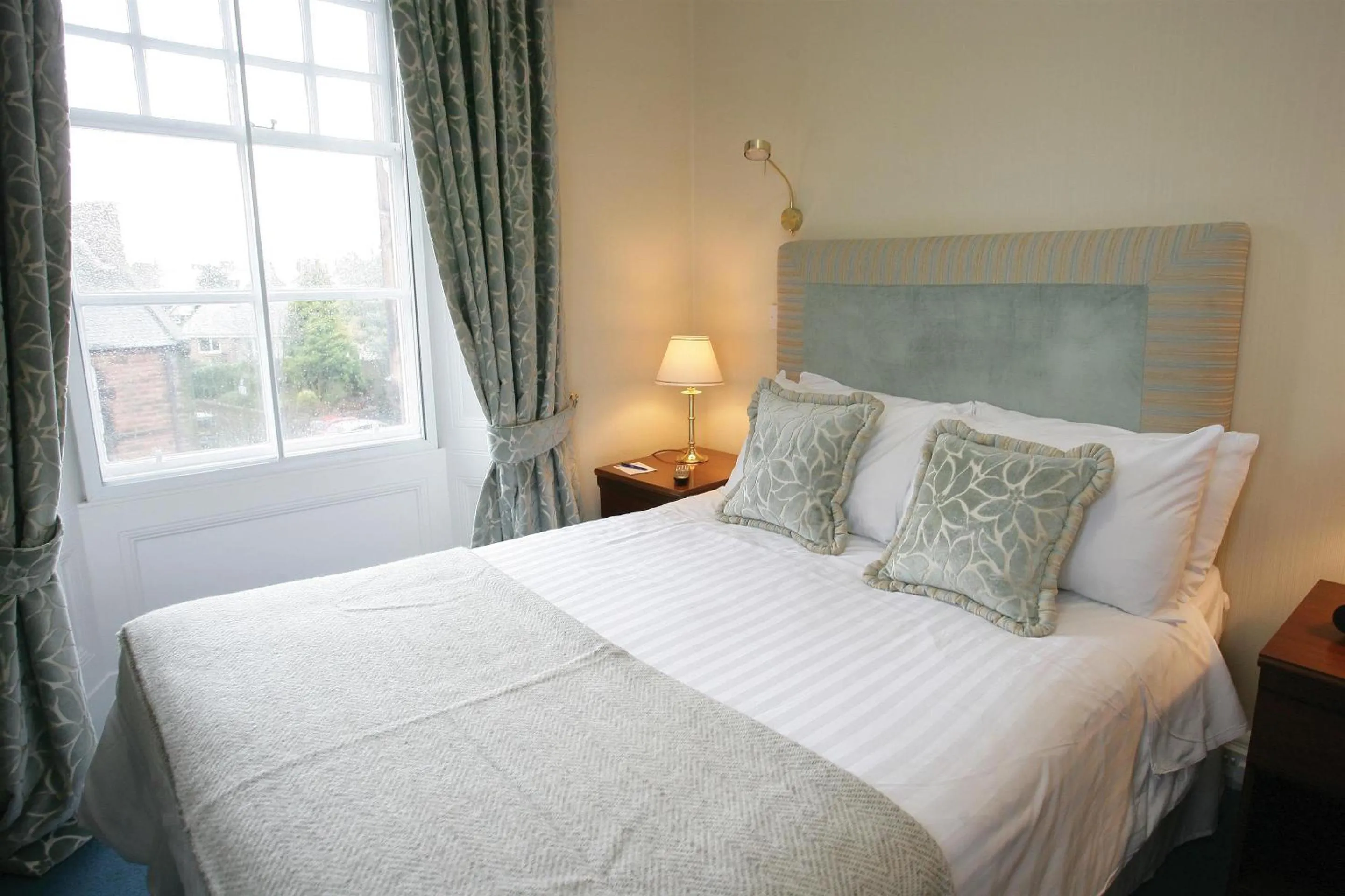 Bedroom in Best Western Station Hotel