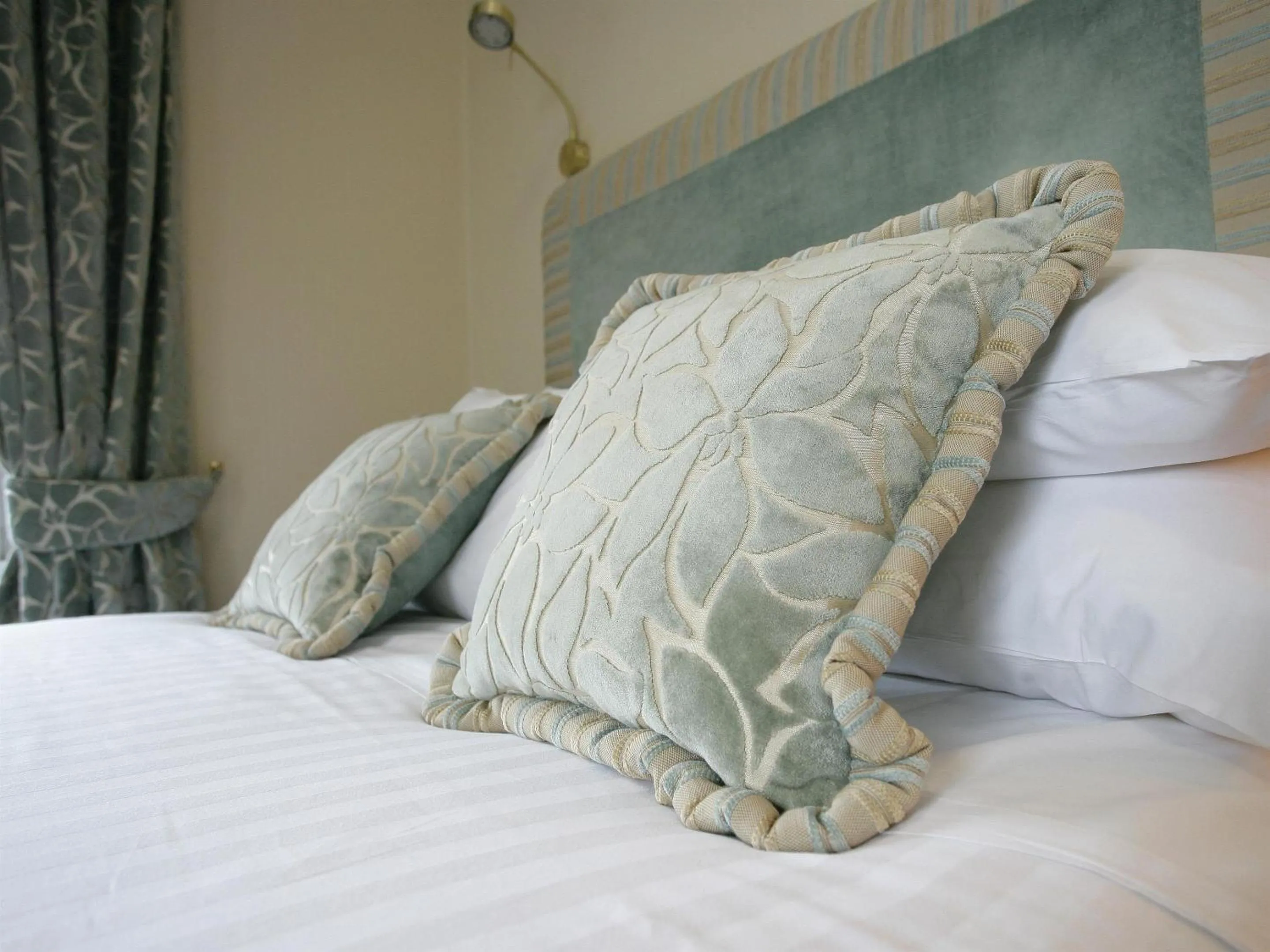 Bedroom in Best Western Station Hotel