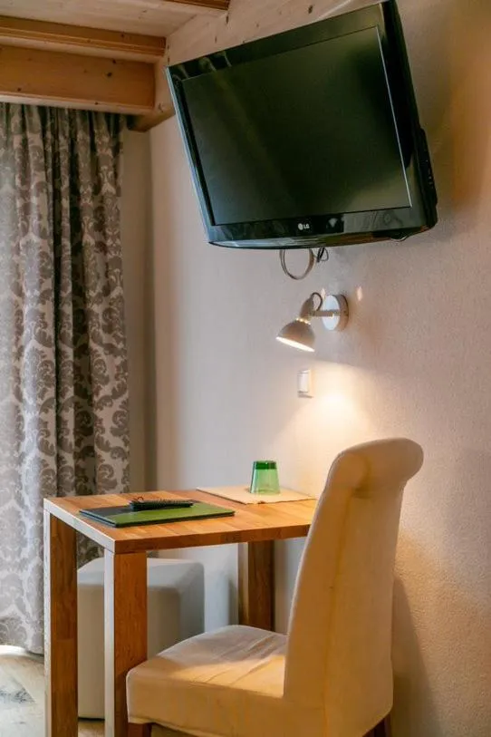 TV and multimedia in Hotel Seelos