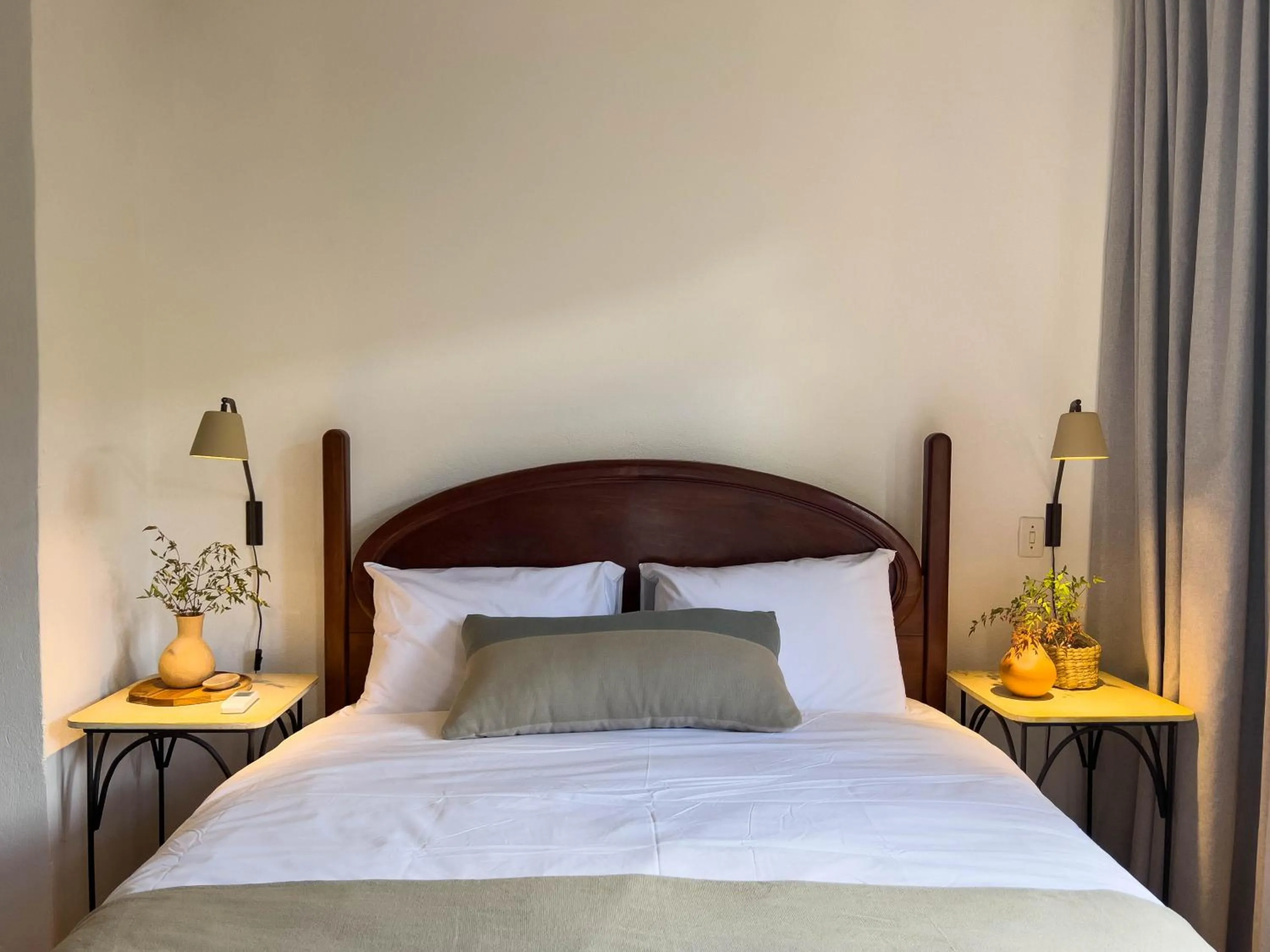 Photo of the whole room, Bed in Pousada Vagalume