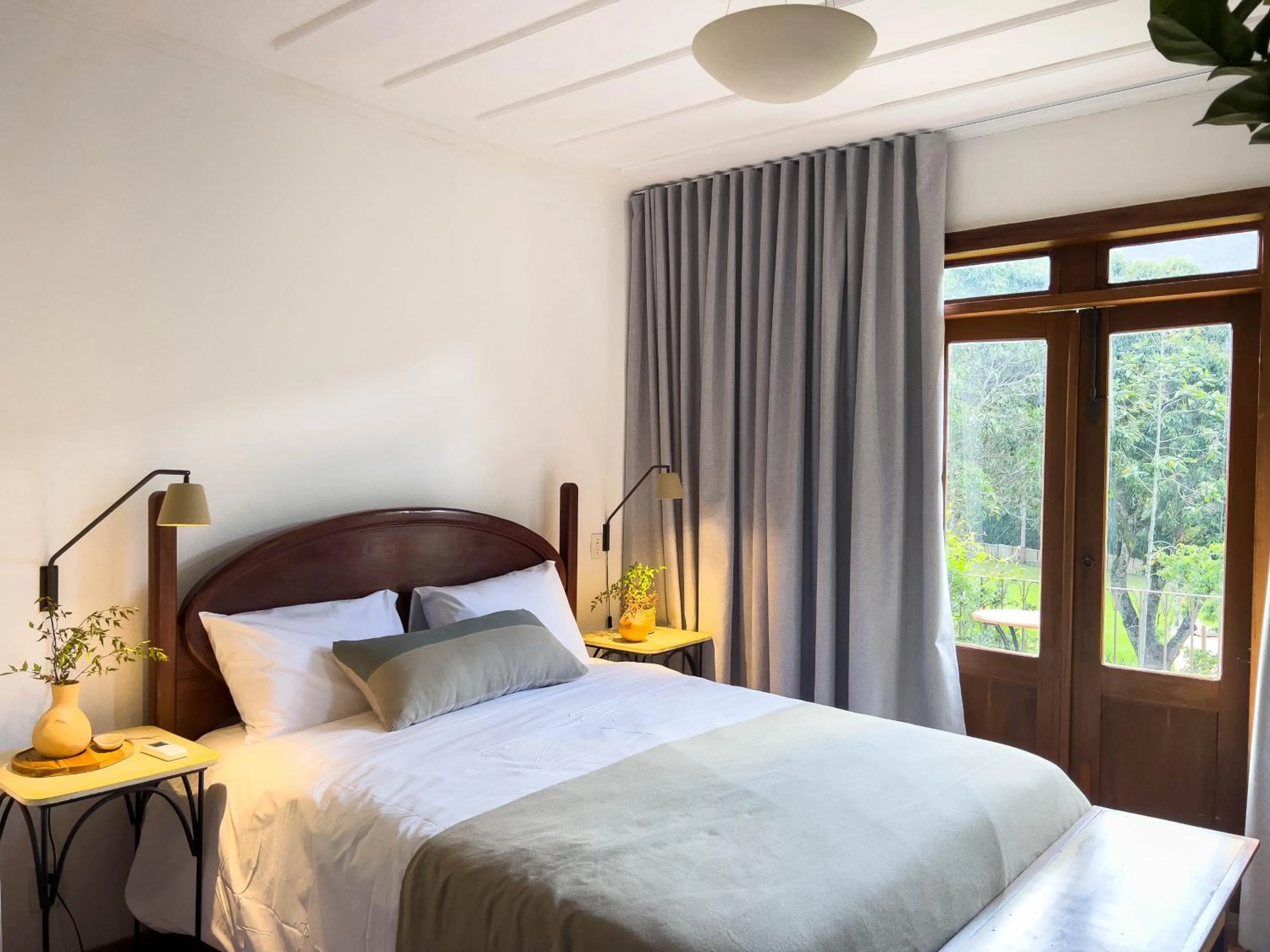 Photo of the whole room, Bed in Pousada Vagalume