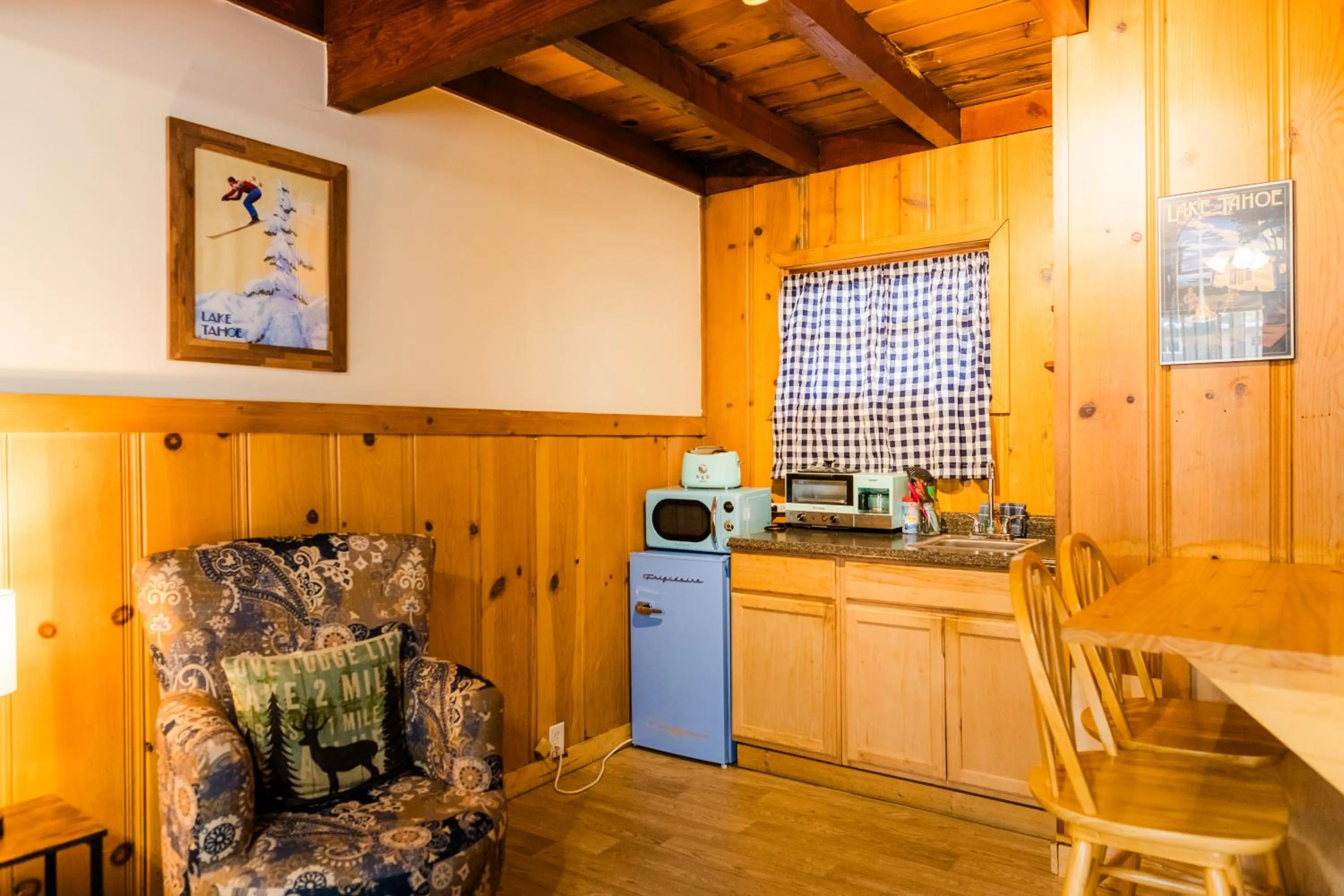 Coffee/tea facilities in The Washoe Lodge