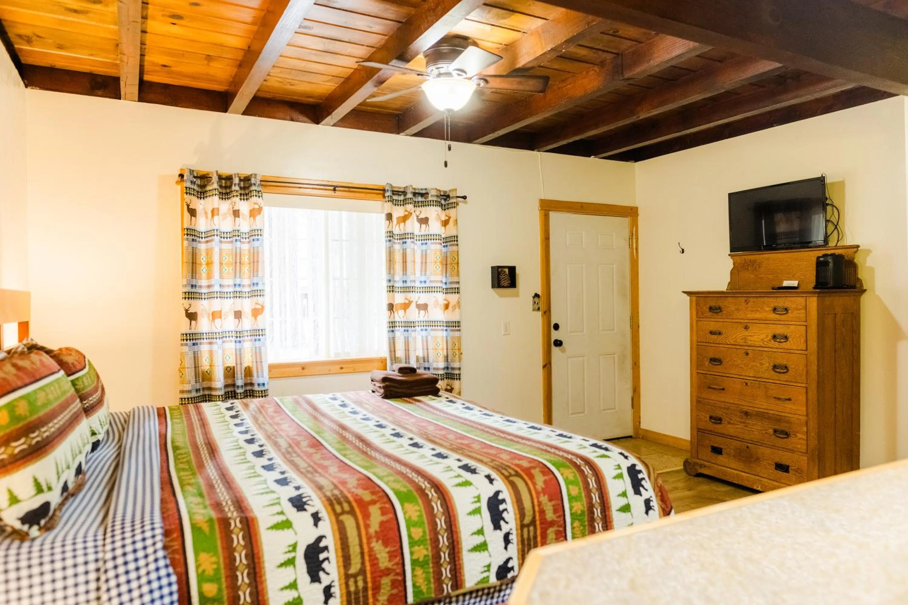 Bed in The Washoe Lodge