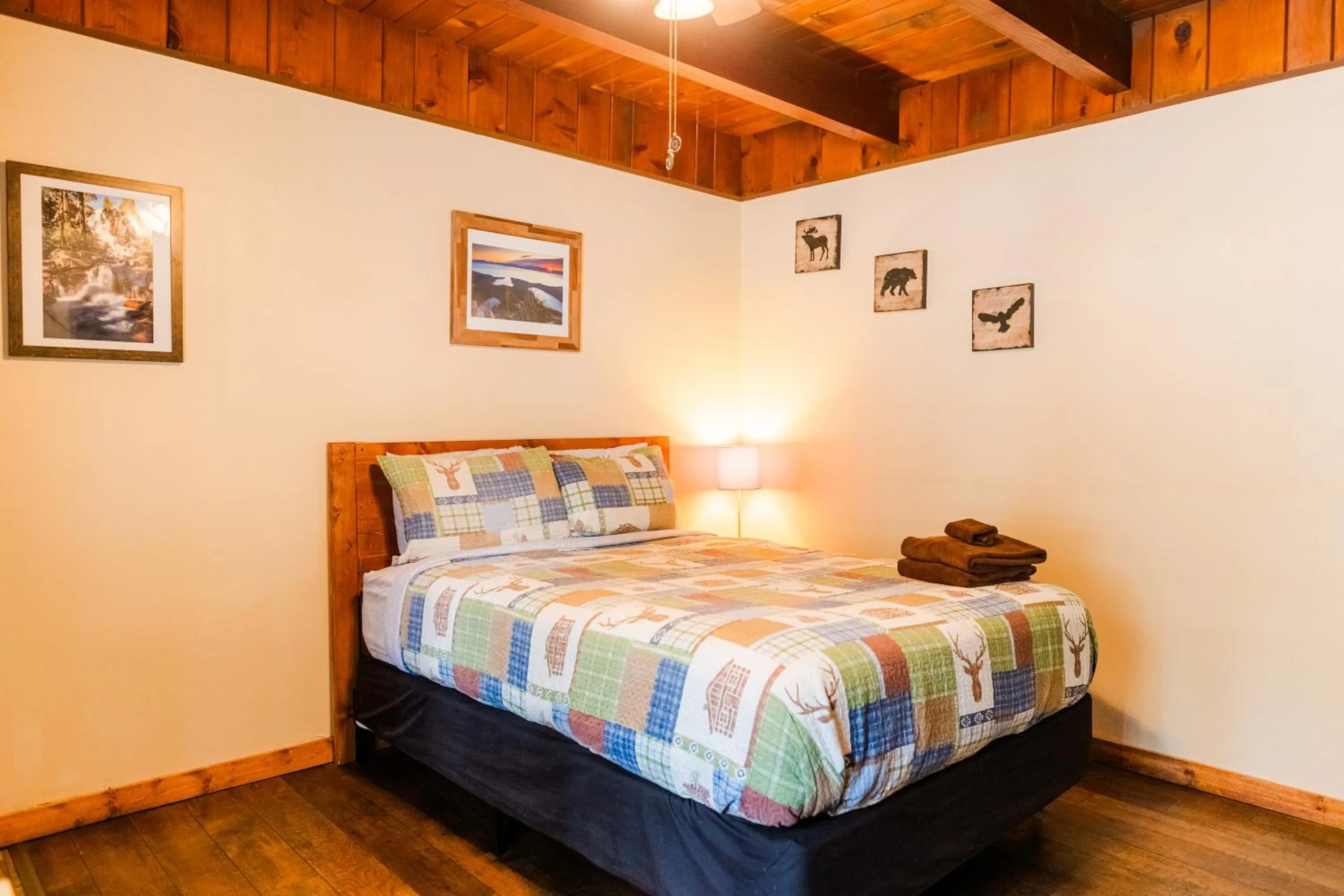 Bed in The Washoe Lodge