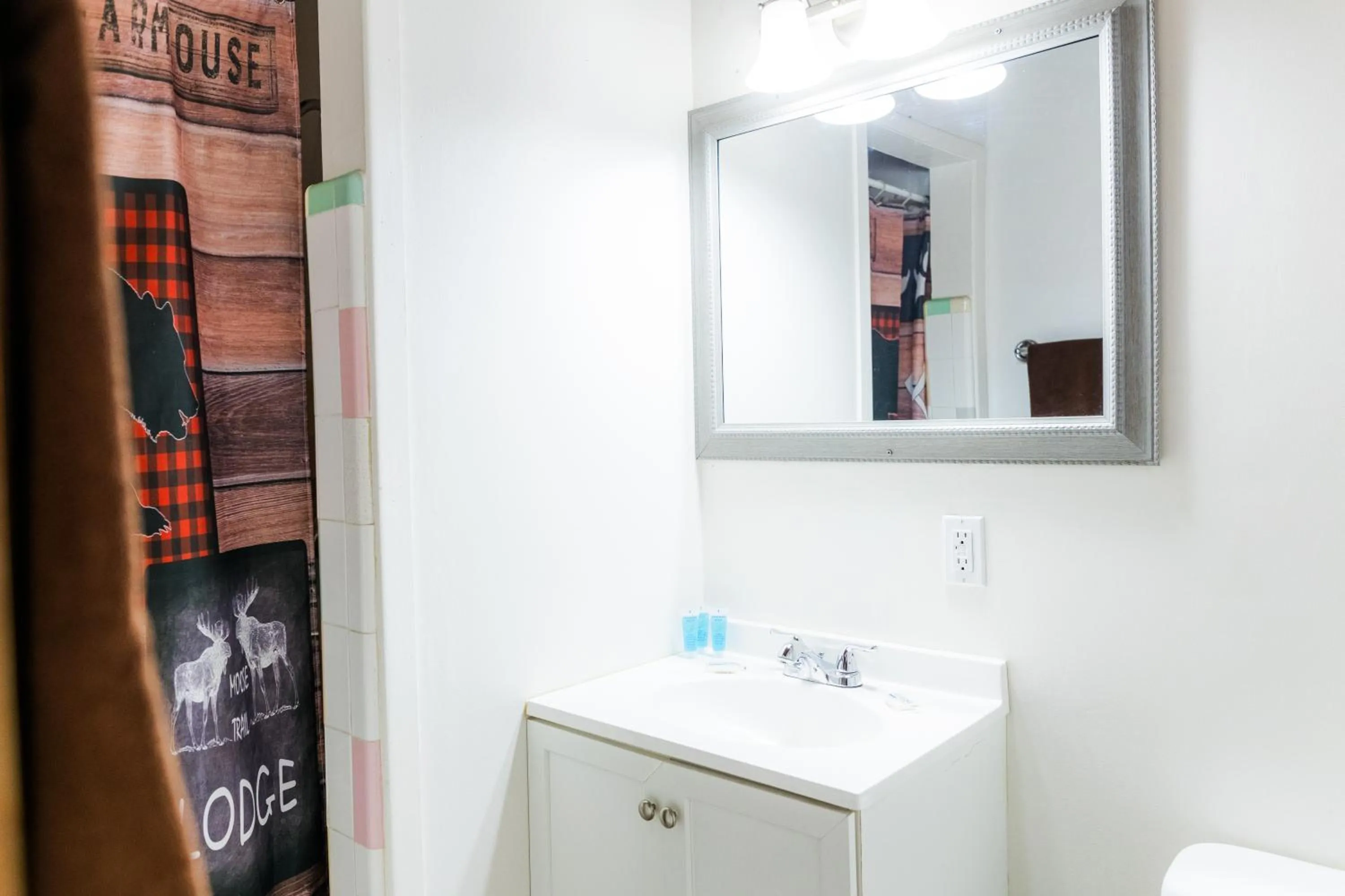 Bathroom in The Washoe Lodge