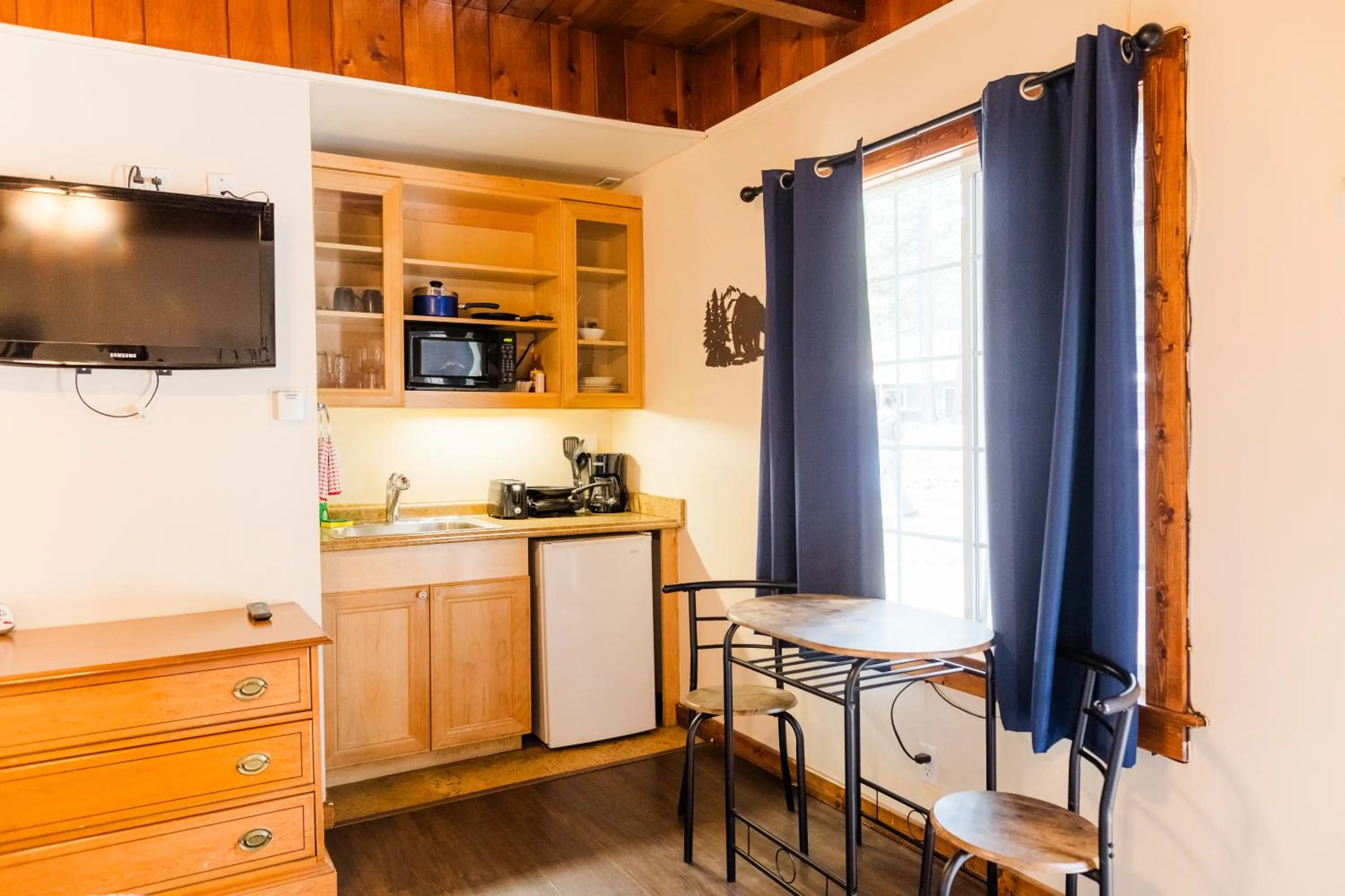Kitchen or kitchenette in The Washoe Lodge