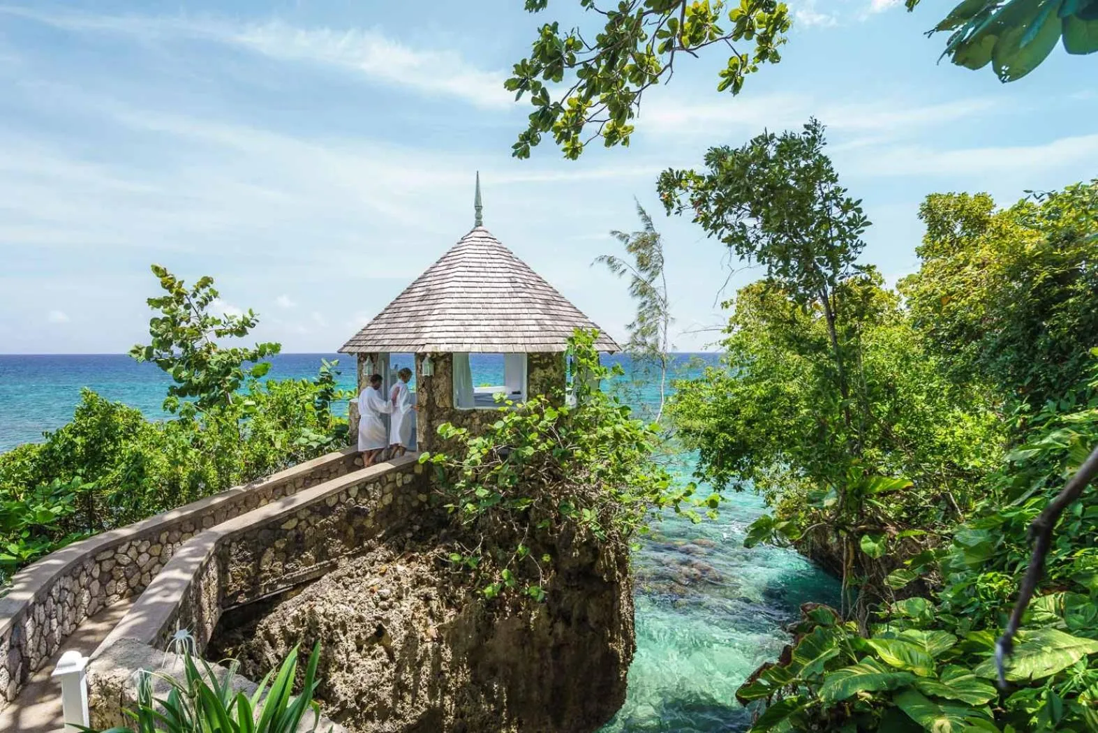 Property building in Couples Sans Souci