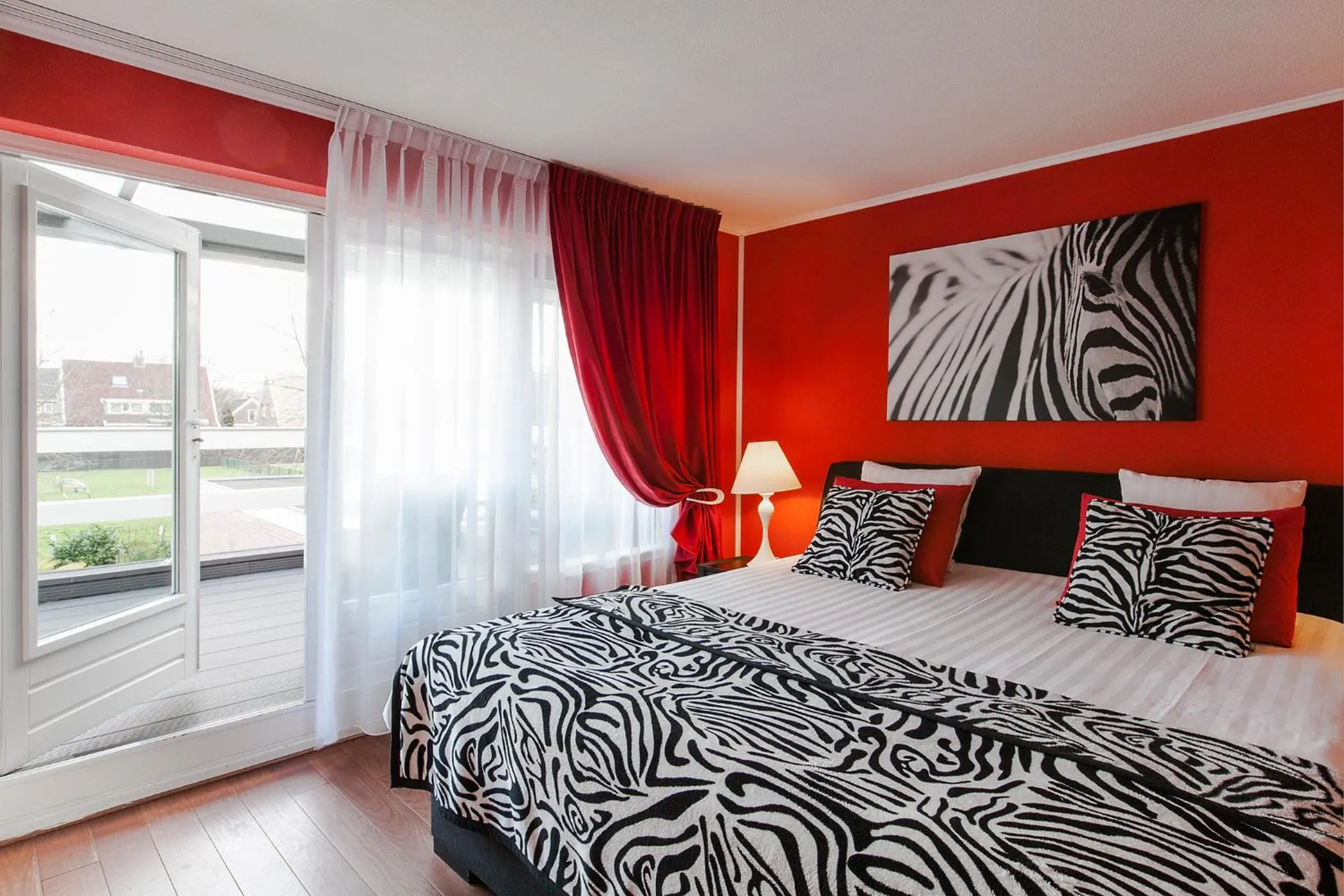 Day, Bed in Alex Rooms